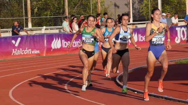 Marta Fontán, en su ofensiva final. Marta Fontán, en su ofensiva final.