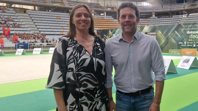 Jesús Carballo junto a Máfer Lardiés, presidenta de la Federación Aragonesa. Jesús Carballo junto a Máfer Lardiés, presidenta de la Federación Aragonesa.