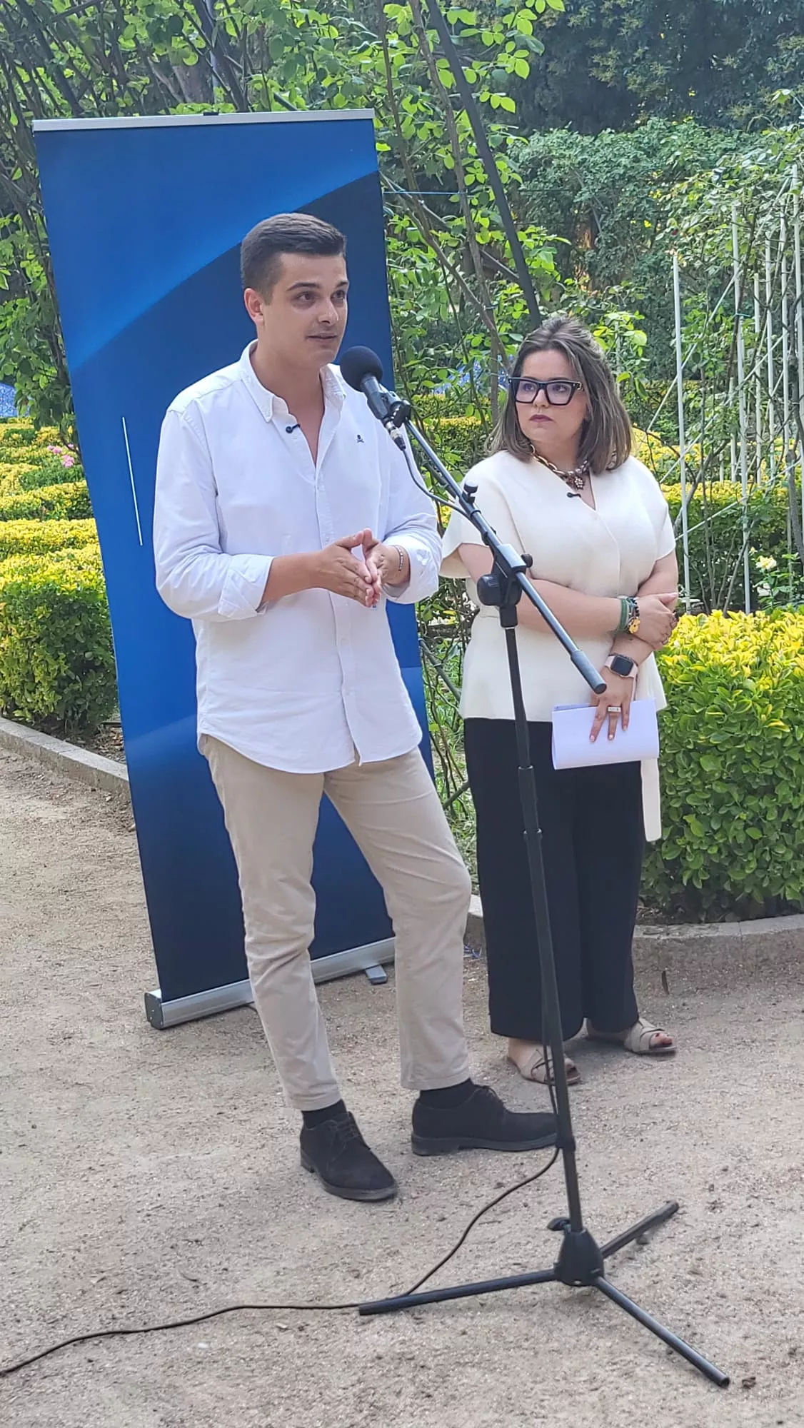 Homenaje a Miguel Ángel Blanco en la Rosaleda del Parque Miguel Servet de Huesca