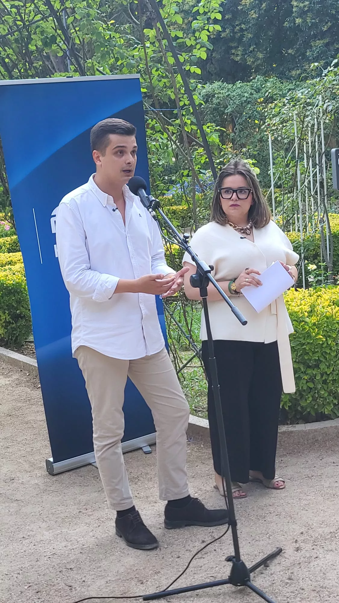 Homenaje a Miguel Ángel Blanco en la Rosaleda del Parque Miguel Servet de Huesca