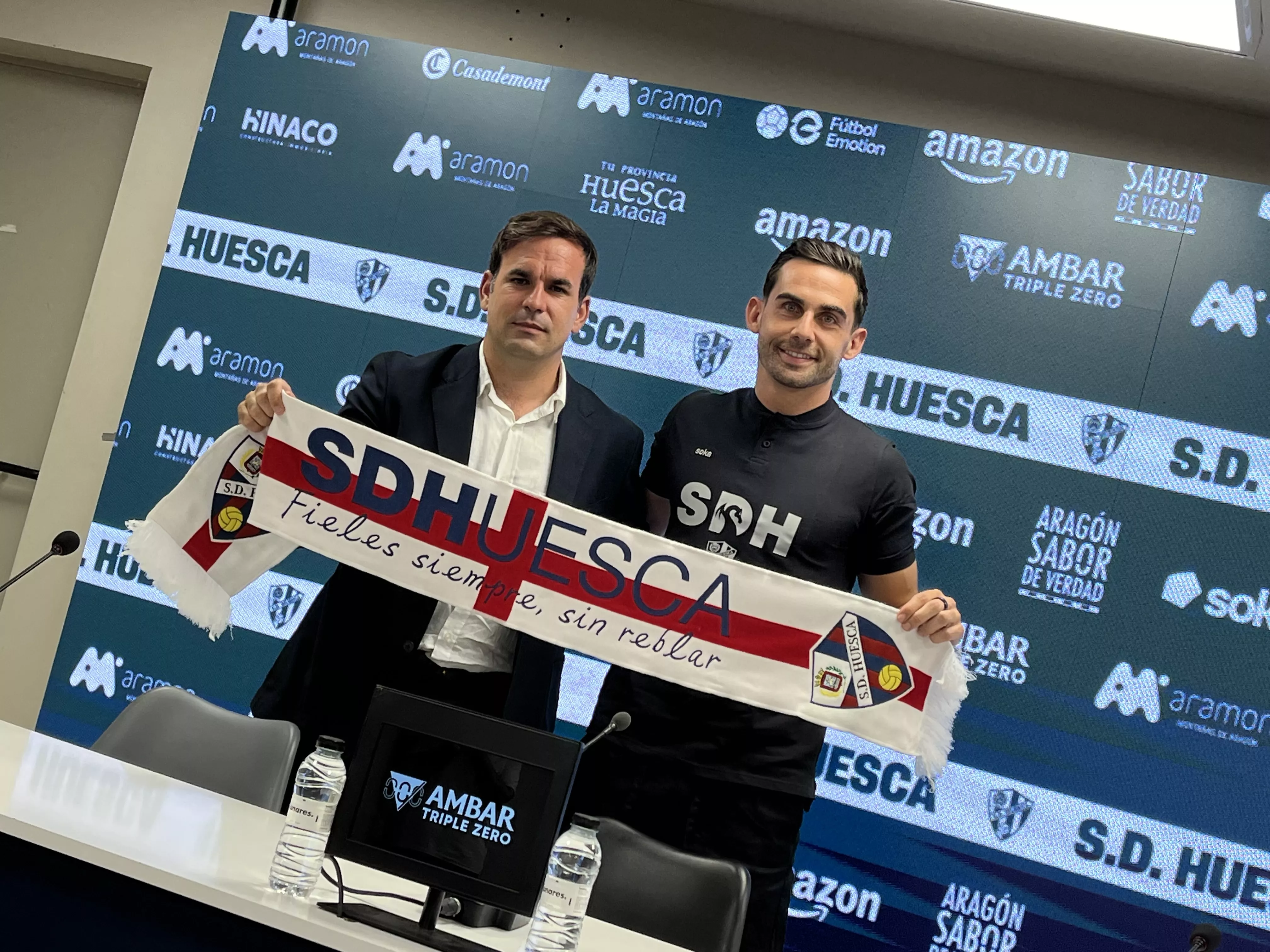 Javier Sanz: “Trabajamos en cerrar algún fichaje de aquí al domingo”. Foto: Adri Mora