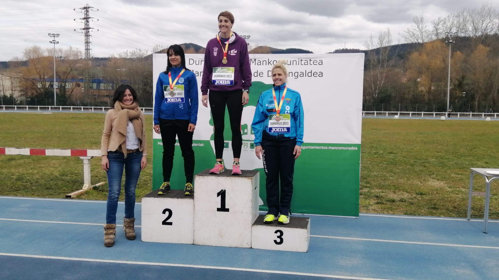 Imágenes del Campeonato de España de lanzamientos largos Master.Saida Busqueta, bronce en Disco F35 en Durango
