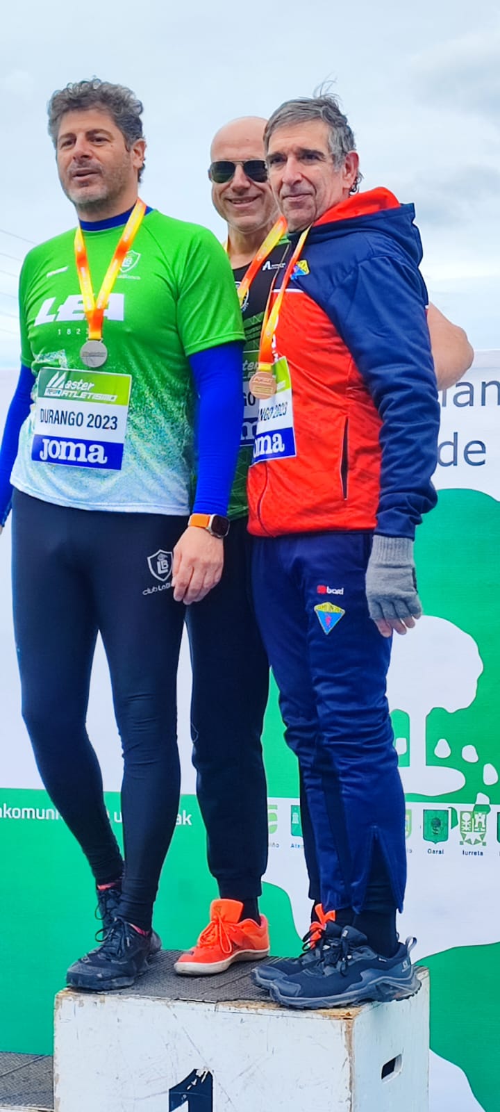 Imágenes del Campeonato de España de lanzamientos largos Master. Alejandro Irache, bronce en disco M55