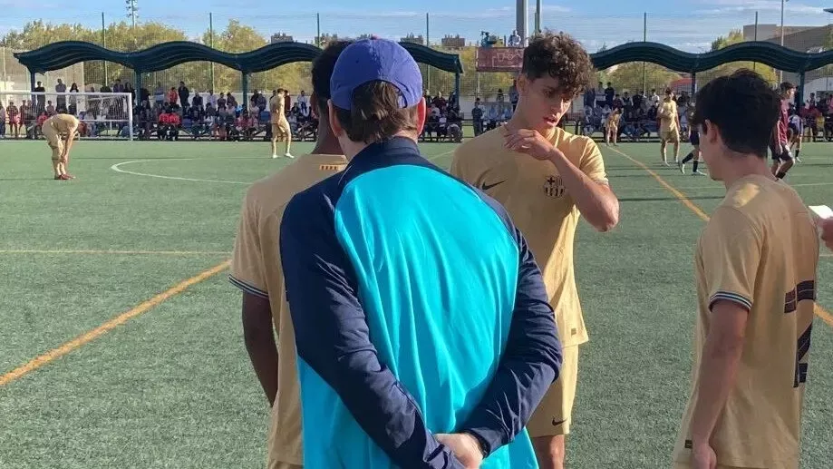 Momento en el que Lamine Yamal entró al campo de San Jorge en el partido contra la SD Huesca. Foto cedida: Santi Villagrasa