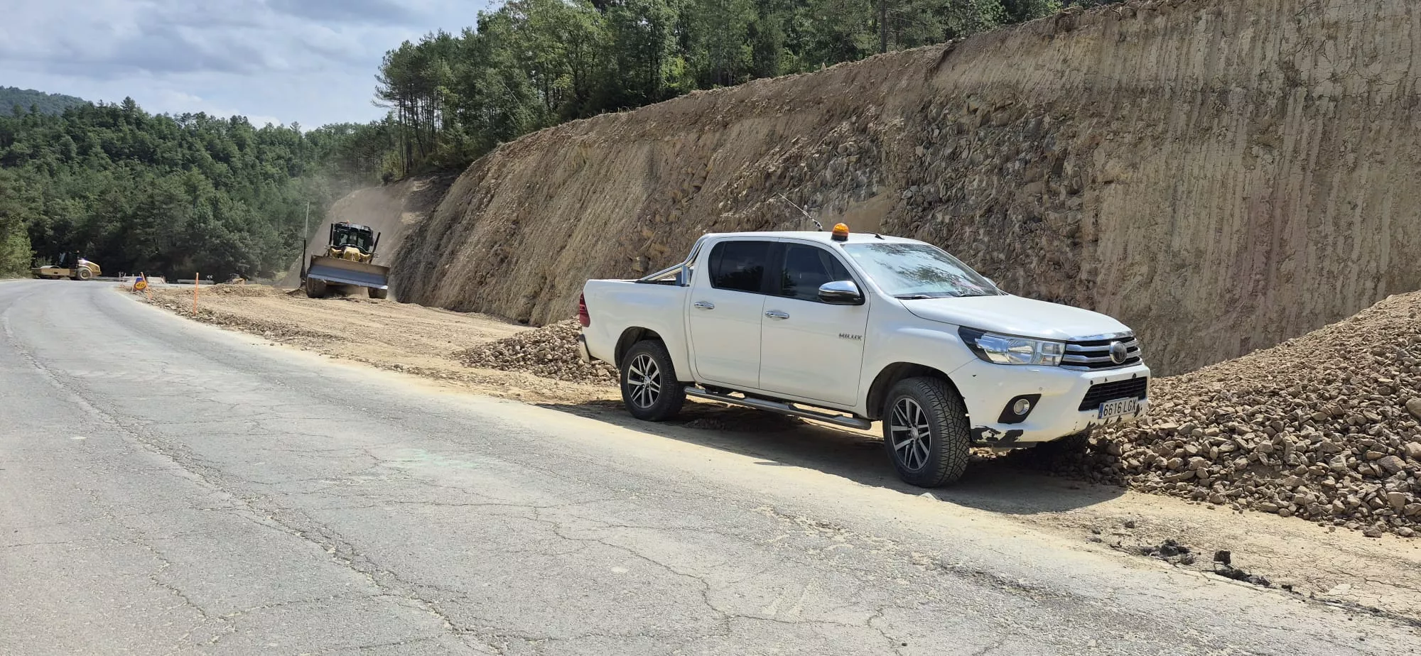 Obras en la carretera A-132, esta semana. Foto Myriam Martínez