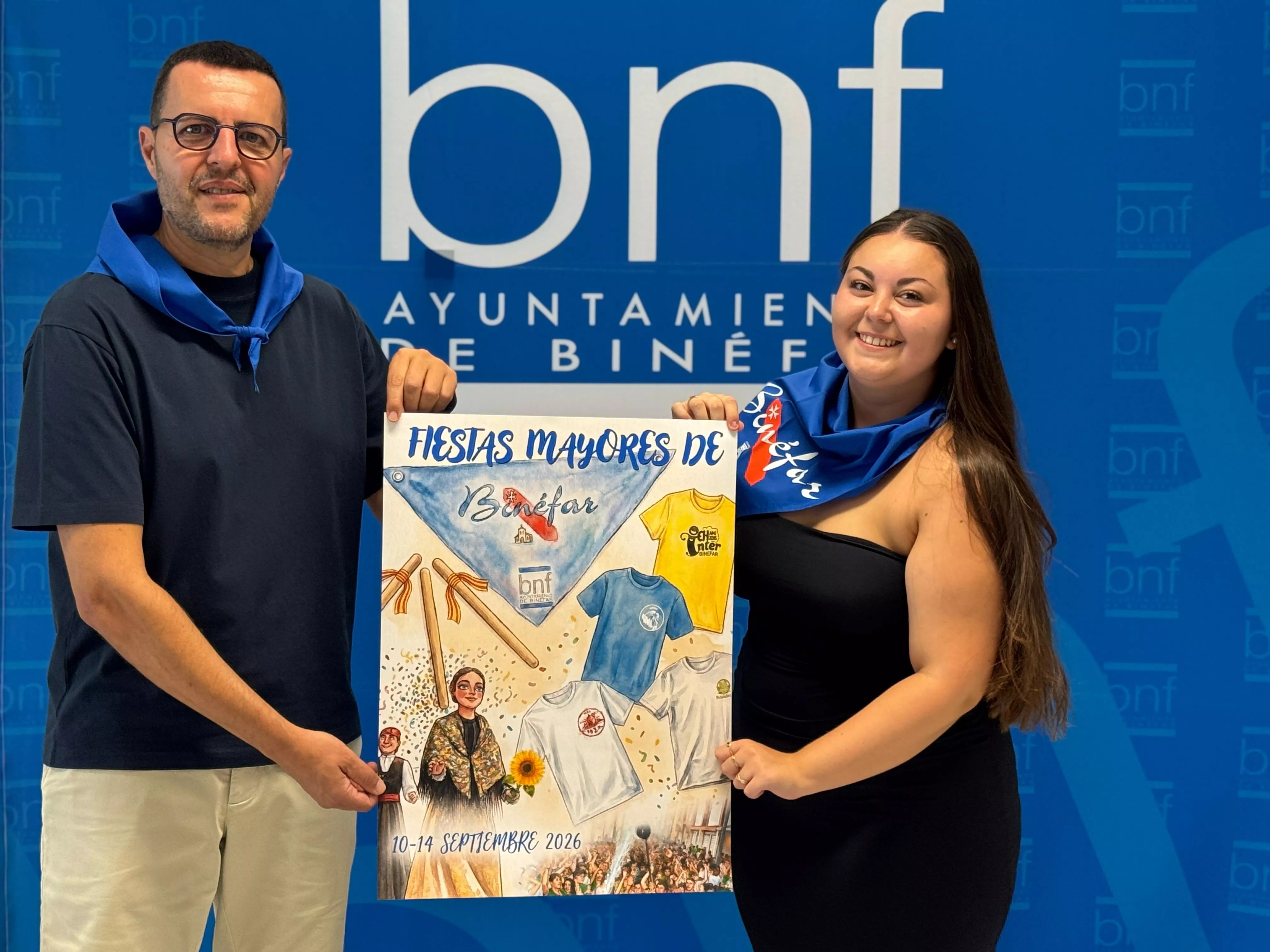 César Pardos y María Stefaníz Rizesen, autora del cartel de fiestas de Binéfar