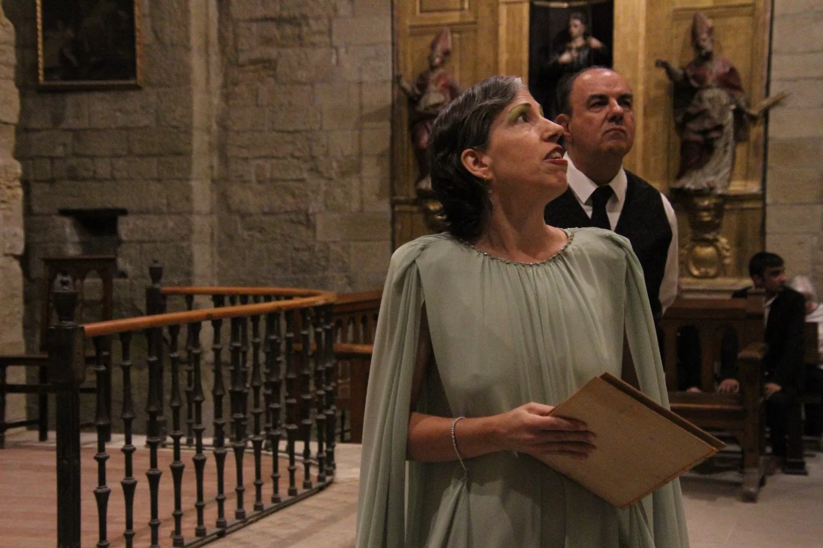 Deleites Diversos interpretando 'El gran teatro del mundo' en San Pedro el Viejo. Foto Carlos Neofato
