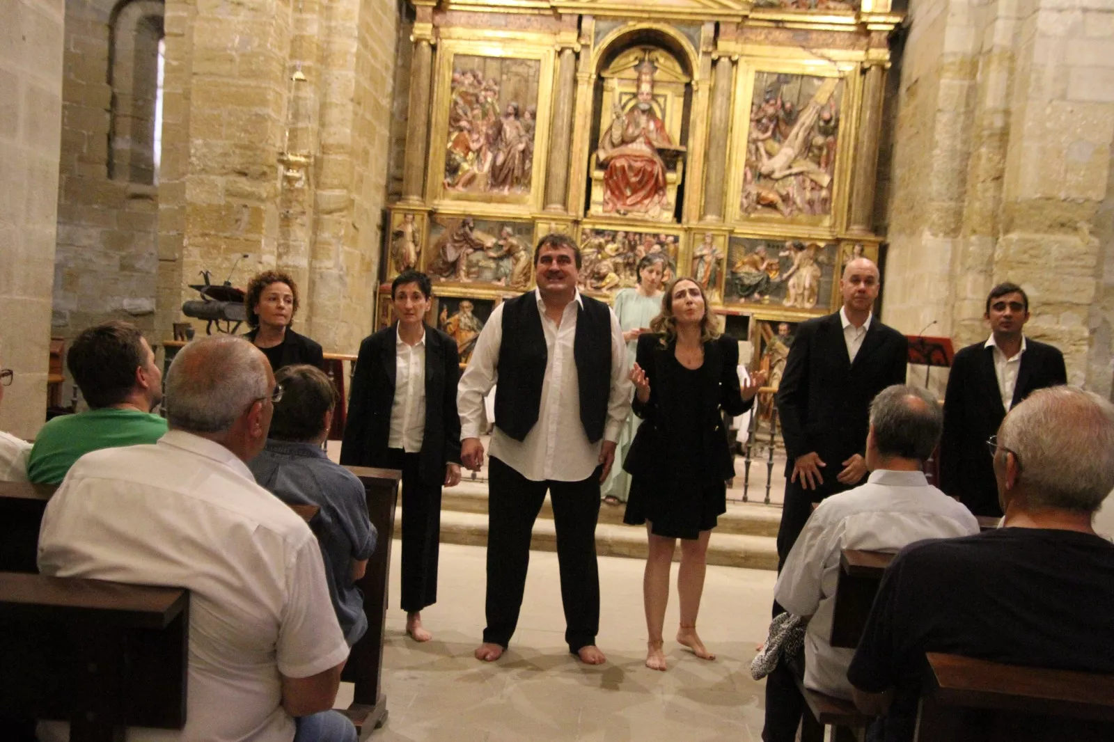 Deleites Diversos interpretando 'El gran teatro del mundo' en San Pedro el Viejo. Foto Carlos Neofato
