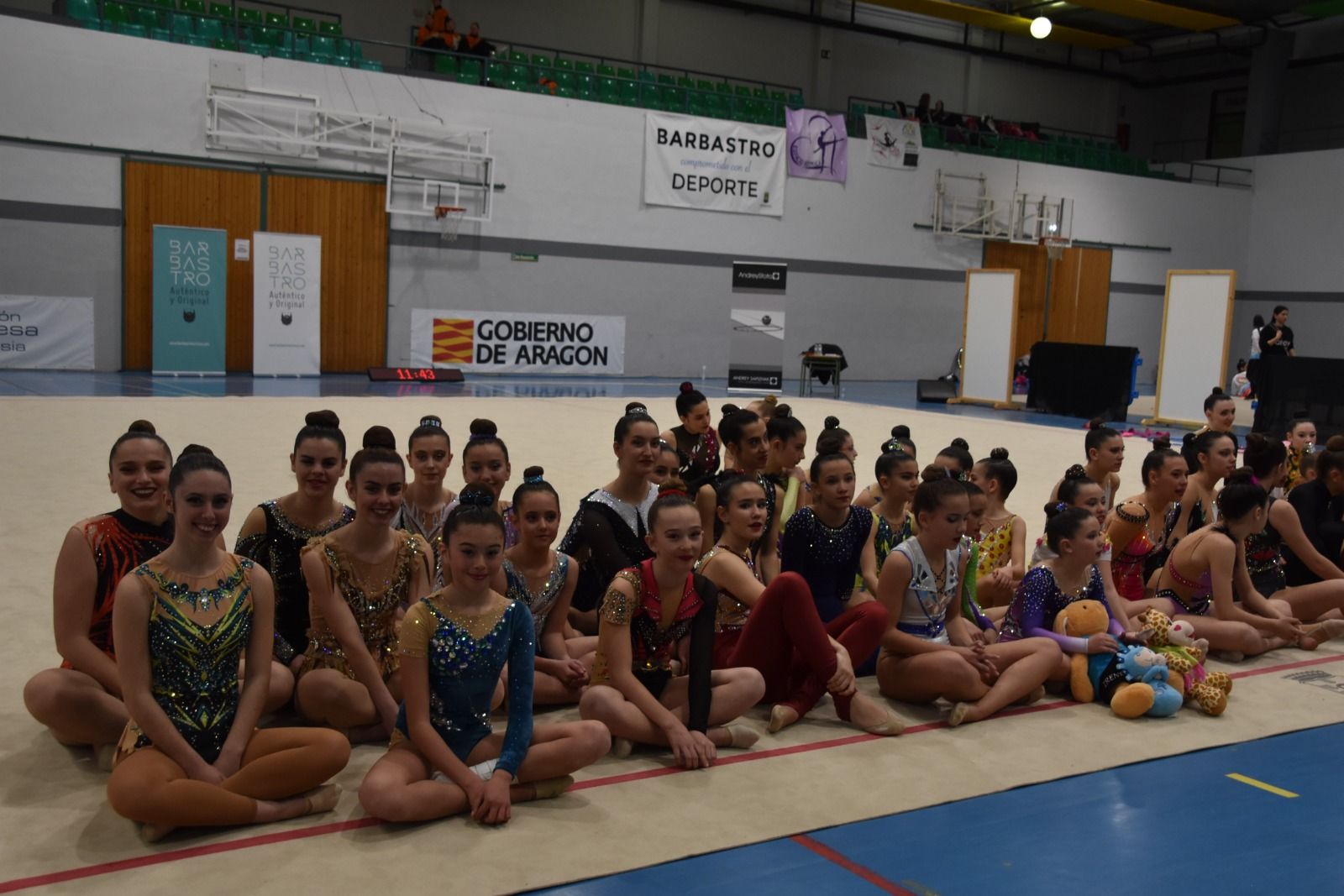 Imágenes del Trofeo Aragón Promoción de Gimnasia Rítmica. Desfile de gimnastas 