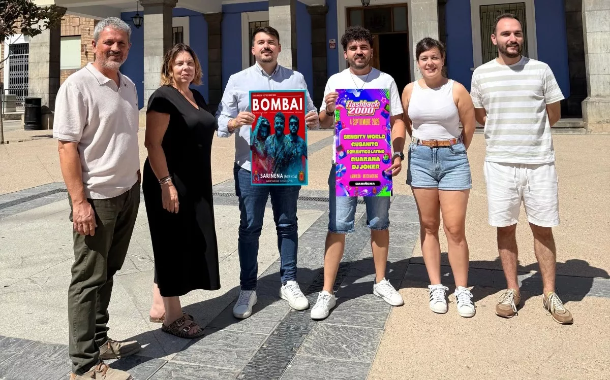 Representantes del Ayuntamiento y Agrupación de Peñas de Sariñena en la presentación de la programación musical de San Antolín
