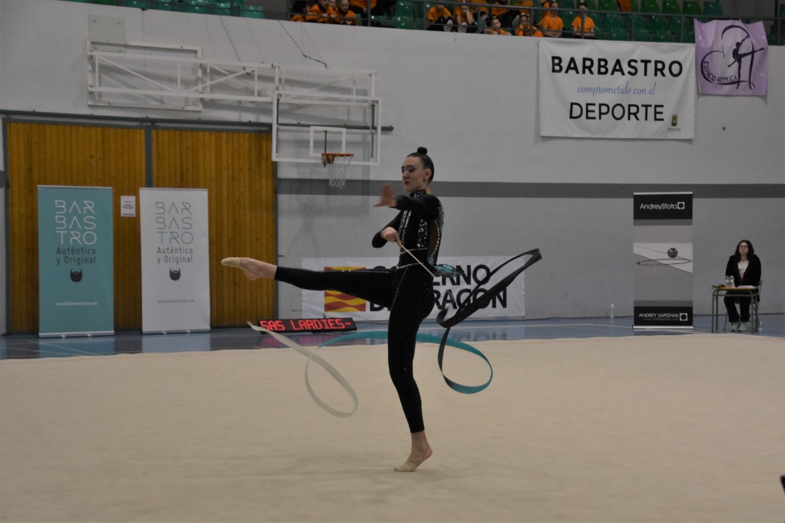 Imágenes del Trofeo Aragón Promoción de gimnasia rítmica 