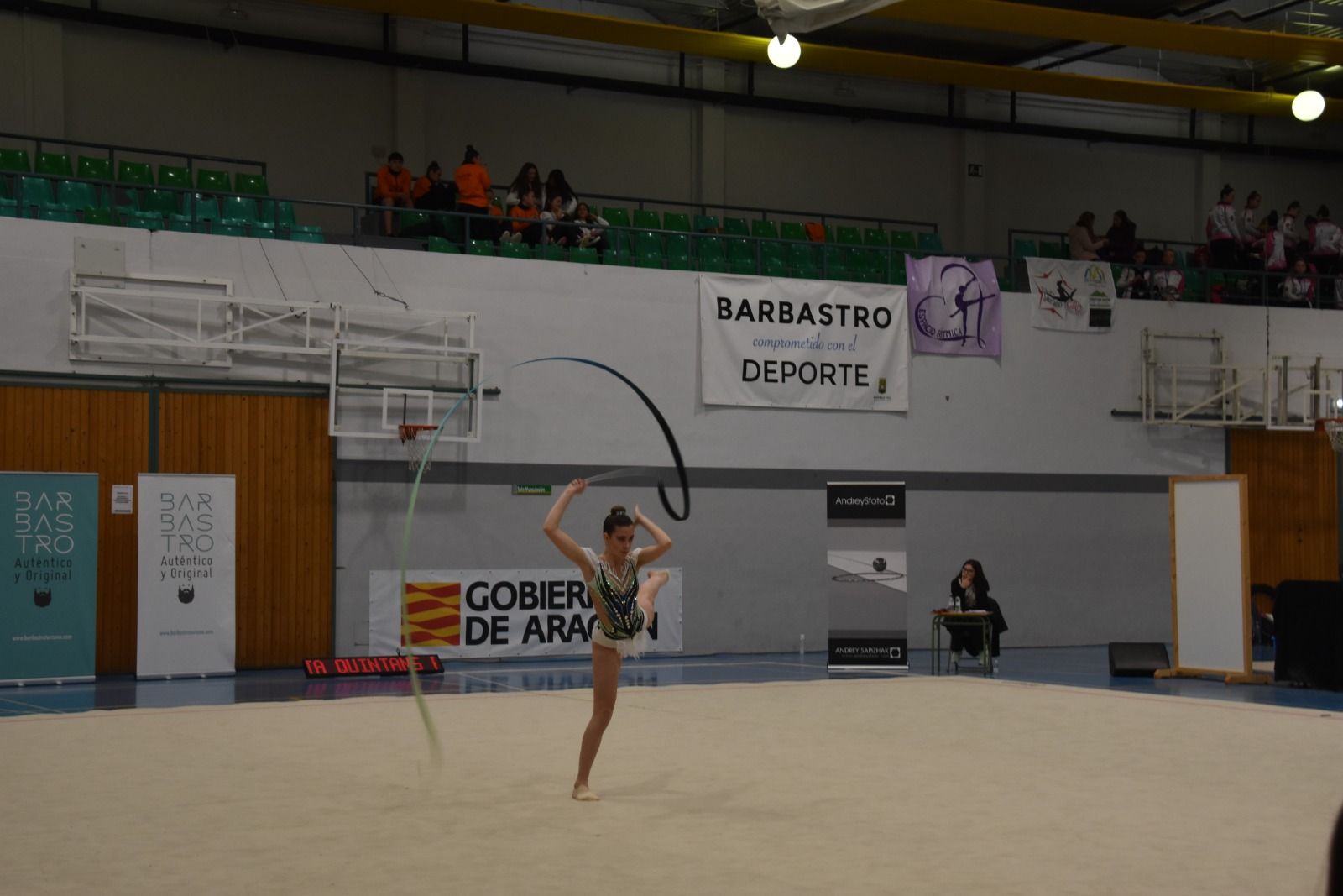 Imágenes del Trofeo Aragón Promoción de gimnasia rítmica 