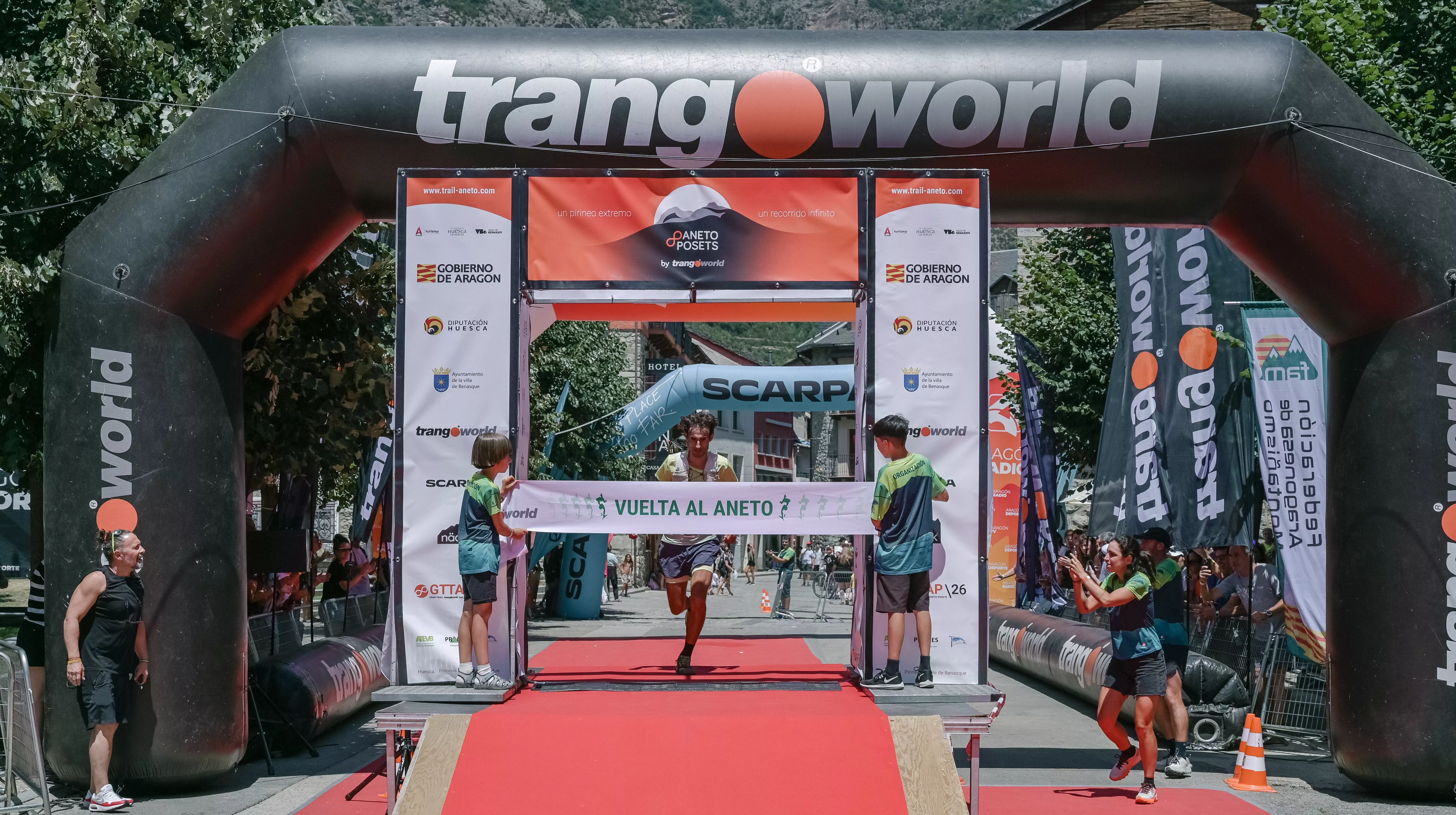 Ricardo Cherta, vencedor de la Vuelta al Aneto 2026. Foto de La Retratería