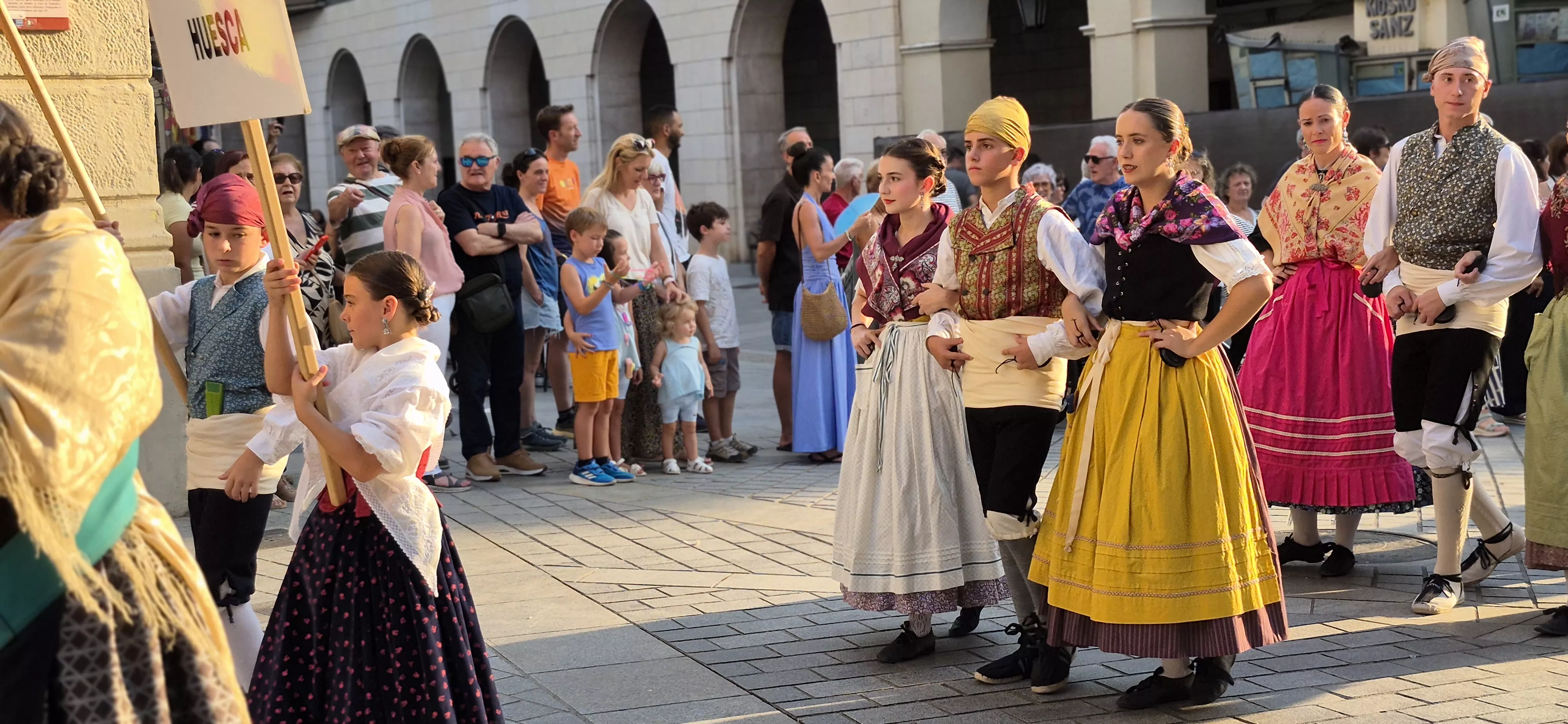 26 Festival Folklórico Castillo de Montearagón. Foto Myriam Martínez