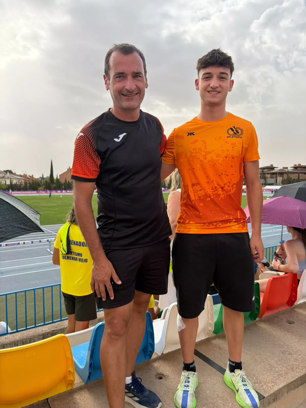 Iván Gros con su entrenador, Javi Portolés Iván Gros con su entrenador, Javi Portolés