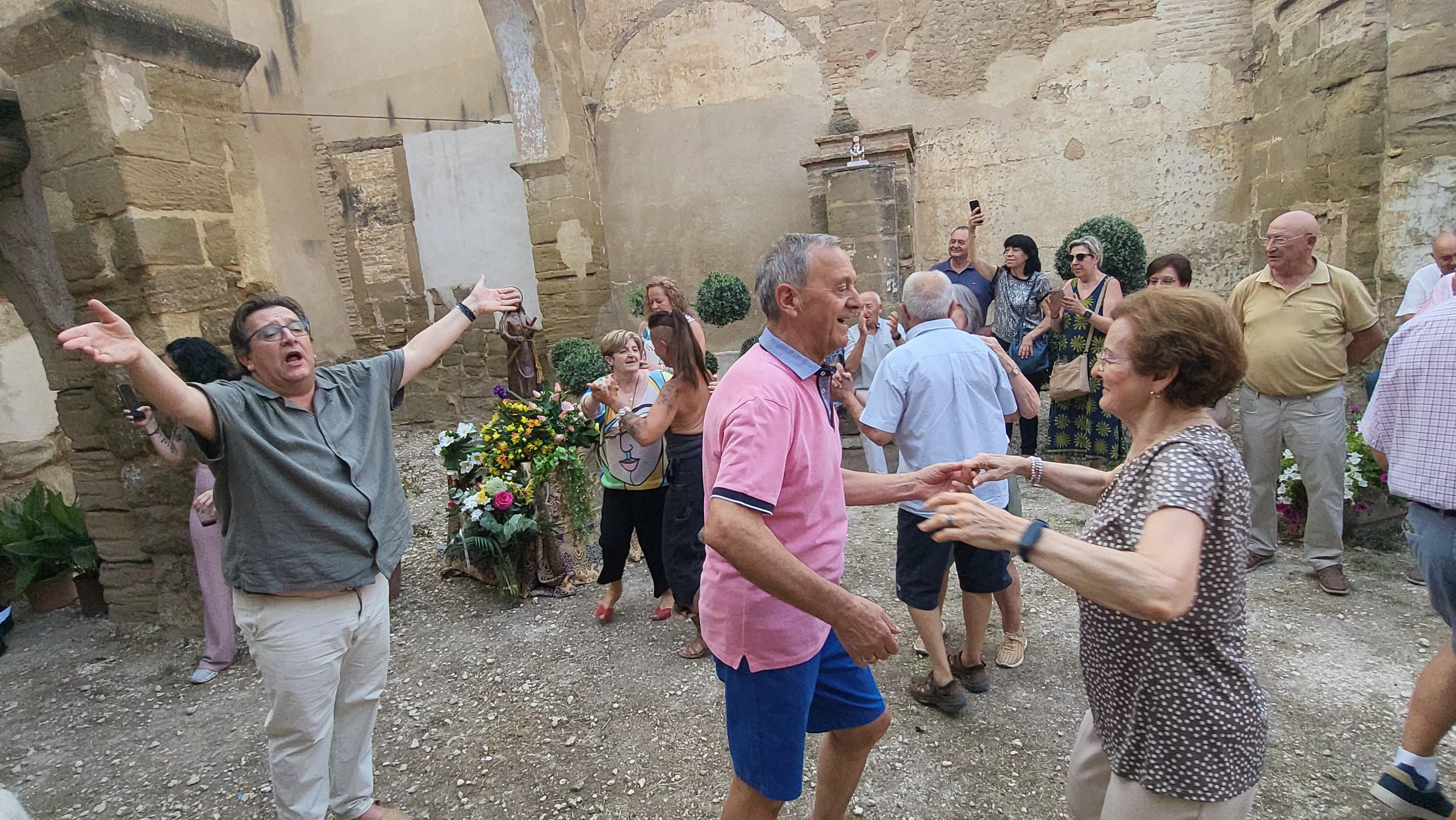 Celebración de la fiesta de La Malena en Huesca. Foto Mercedes Manterola