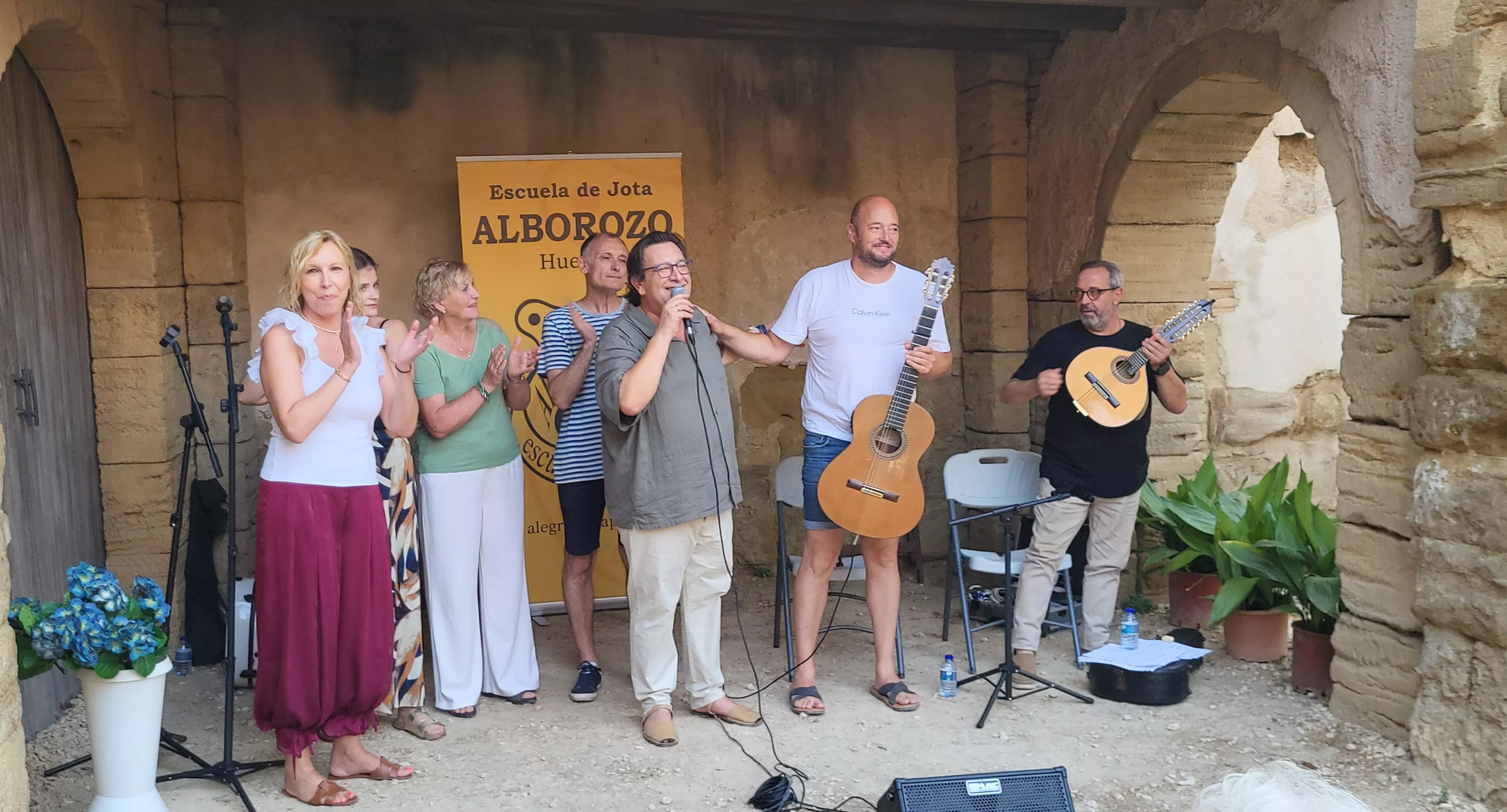 Celebración de la fiesta de La Malena en Huesca. Foto Mercedes Manterola