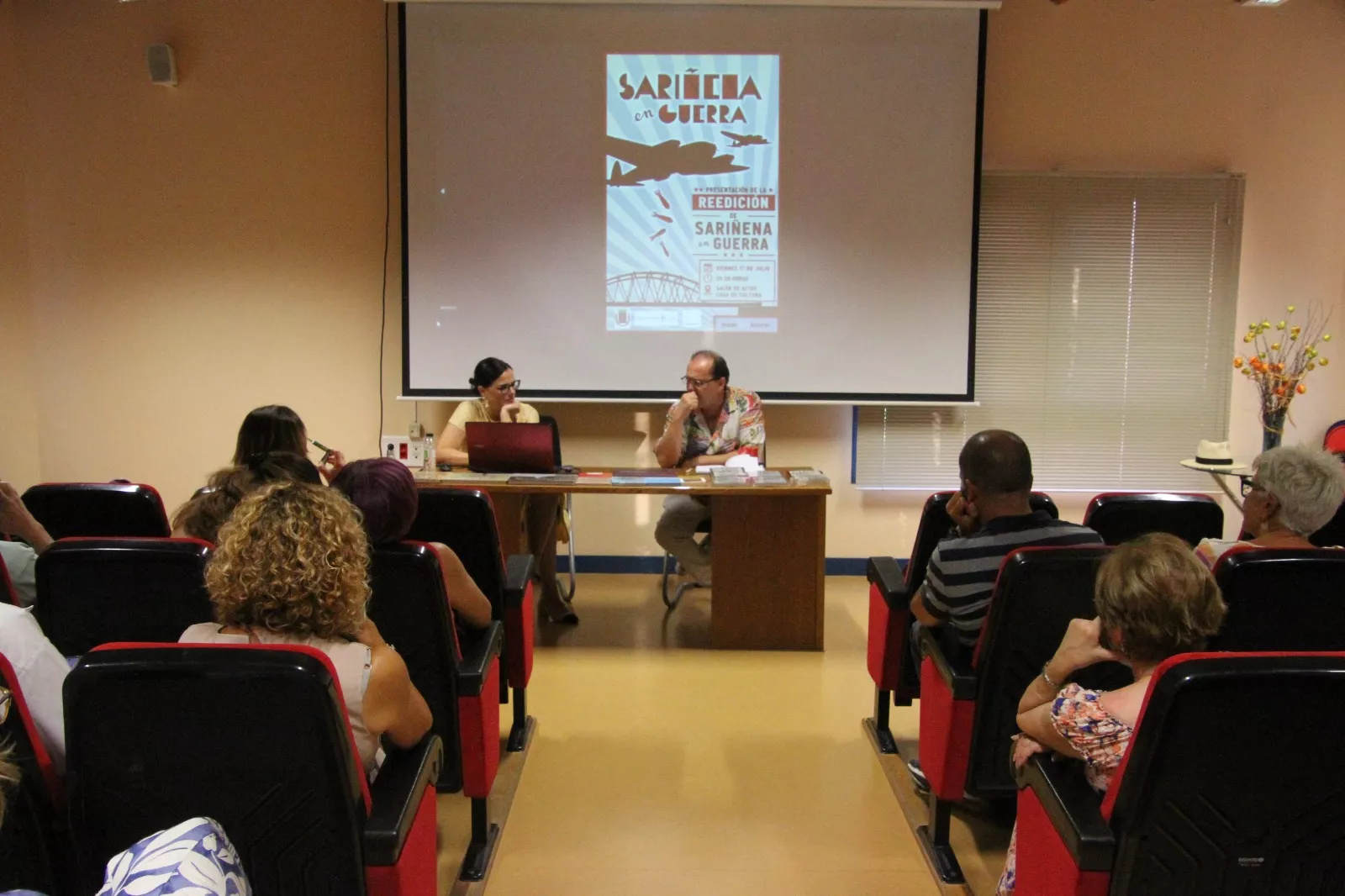 Presentación de la reedición de "Sariñena en guerra". Foto Carlos Neofato