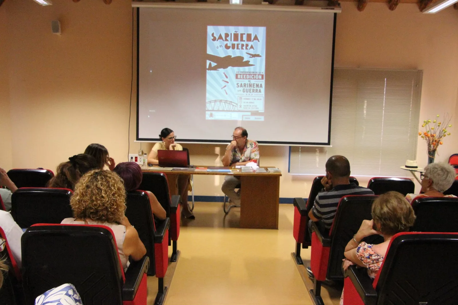 Presentación de la reedición de "Sariñena en guerra". Foto Carlos Neofato