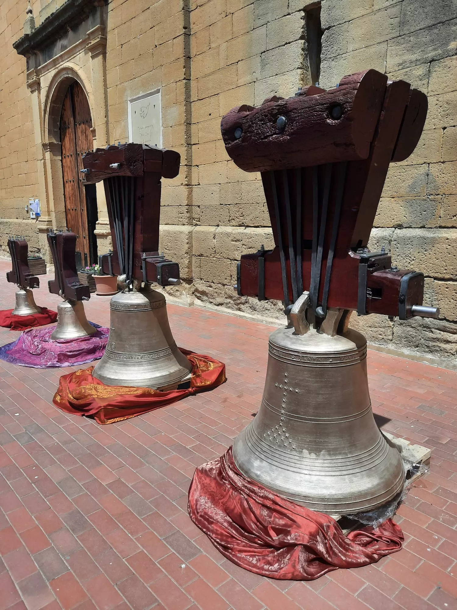 Prebendición de las campanas de Biscarrués