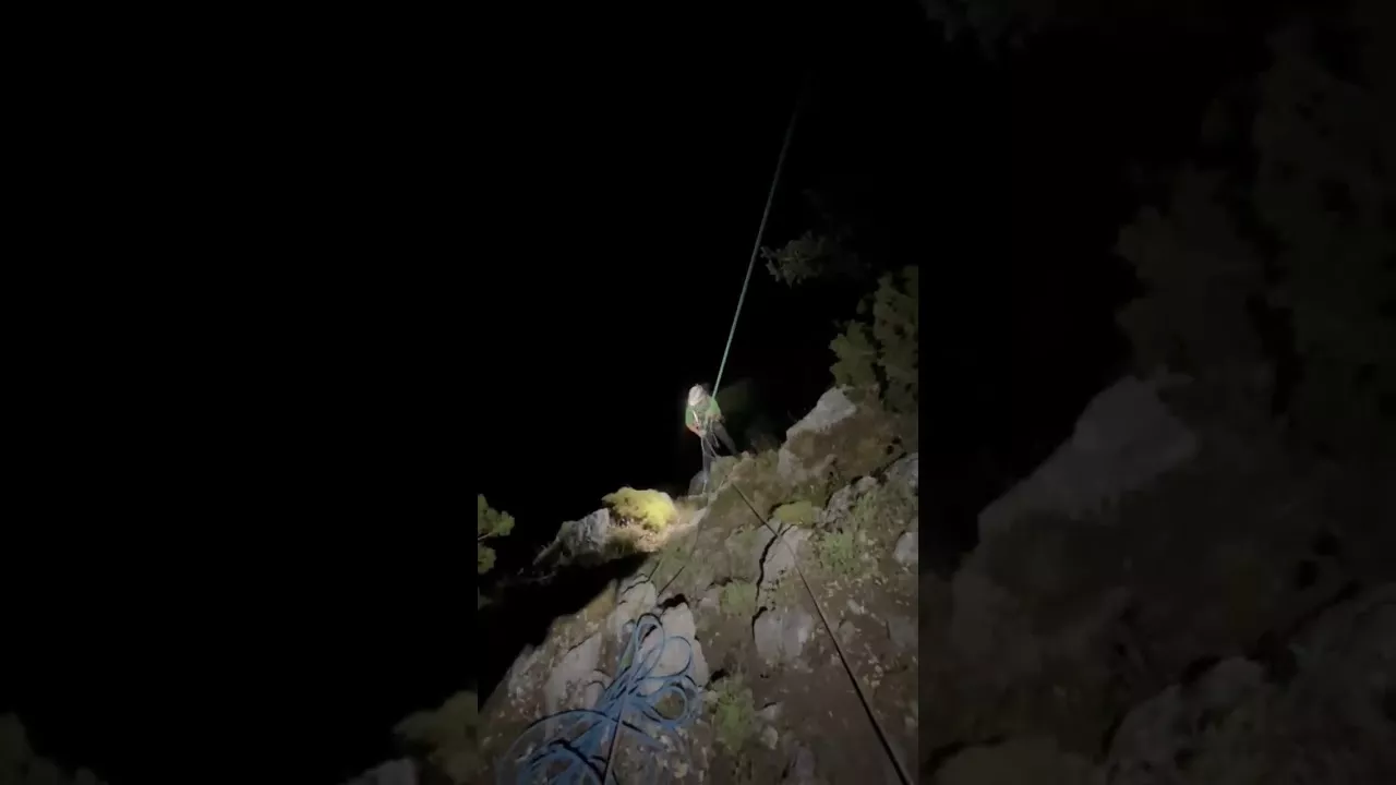 Rescate por mal de altura de dos escaladores en Tella