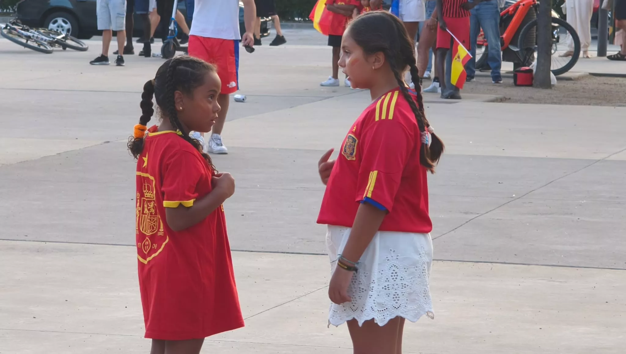 Animación en Huesca a la Selección Española en la final del Mundial. Foto María José Sampietro