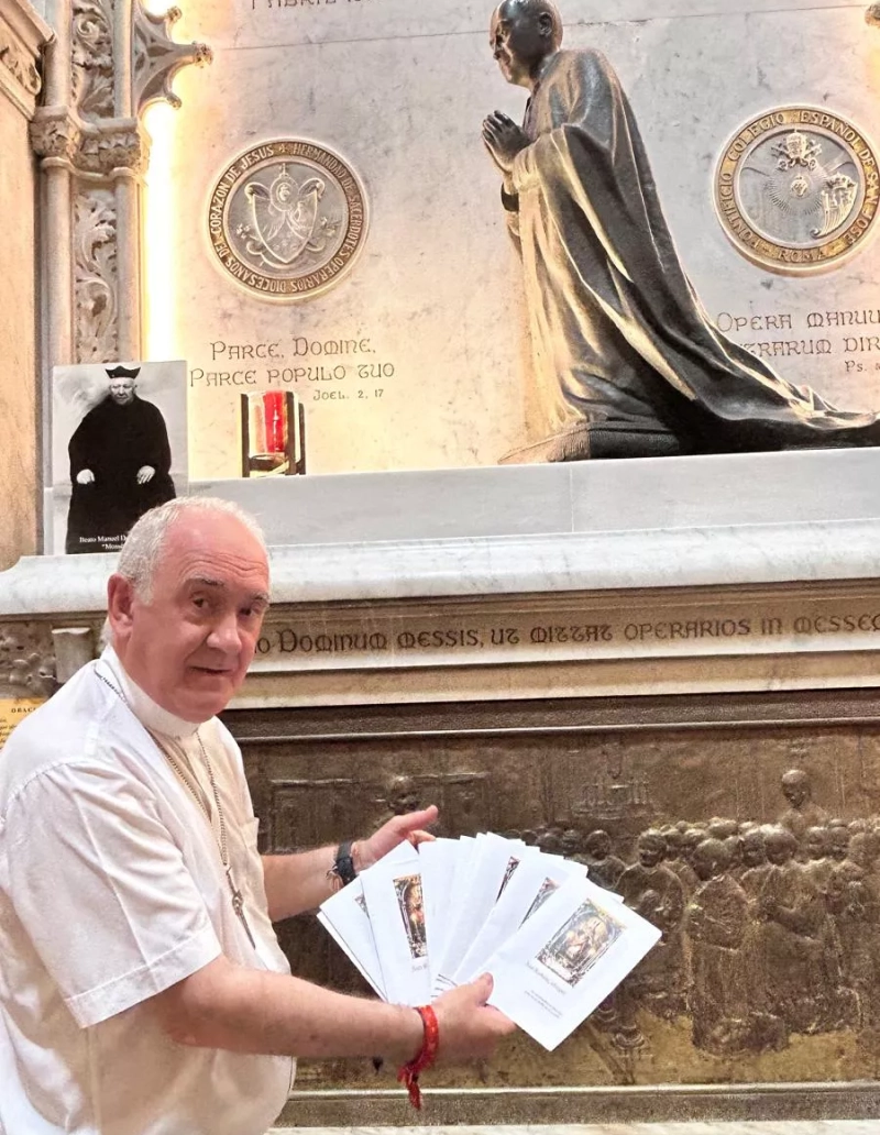 Monseñor Ángel Pérez en la Reparación en Tortosa Monseñor Ángel Pérez en la Reparación en Tortosa