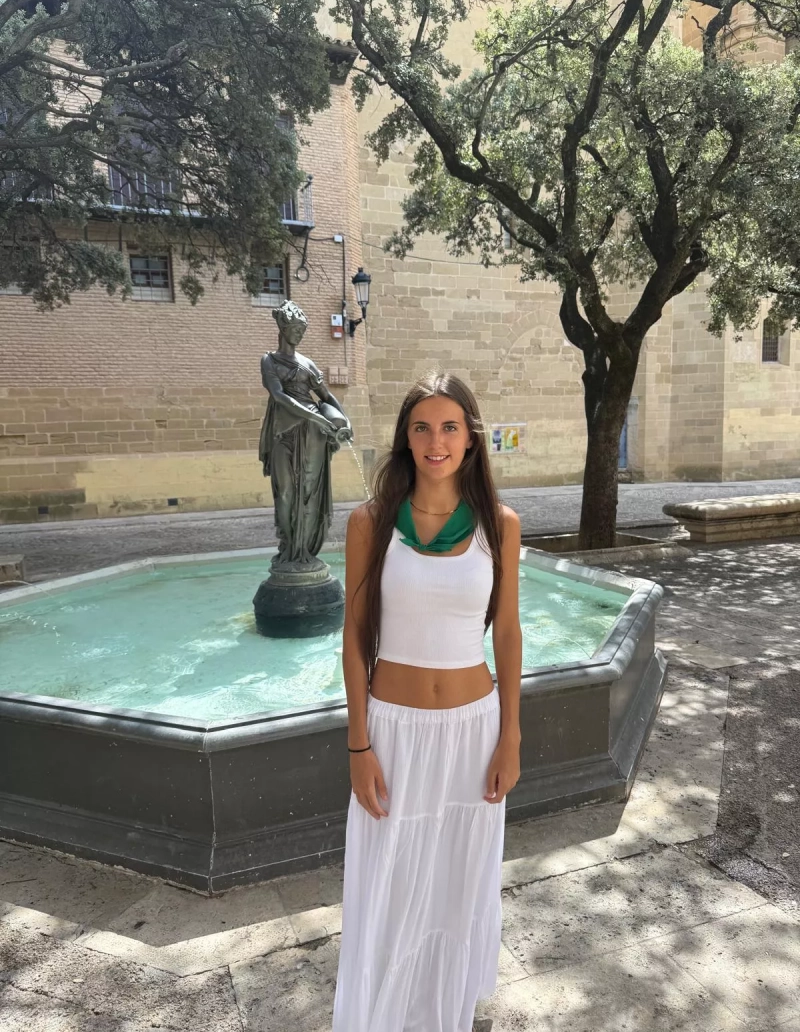 Valeria Corrales, en la Plaza de la Catedral
