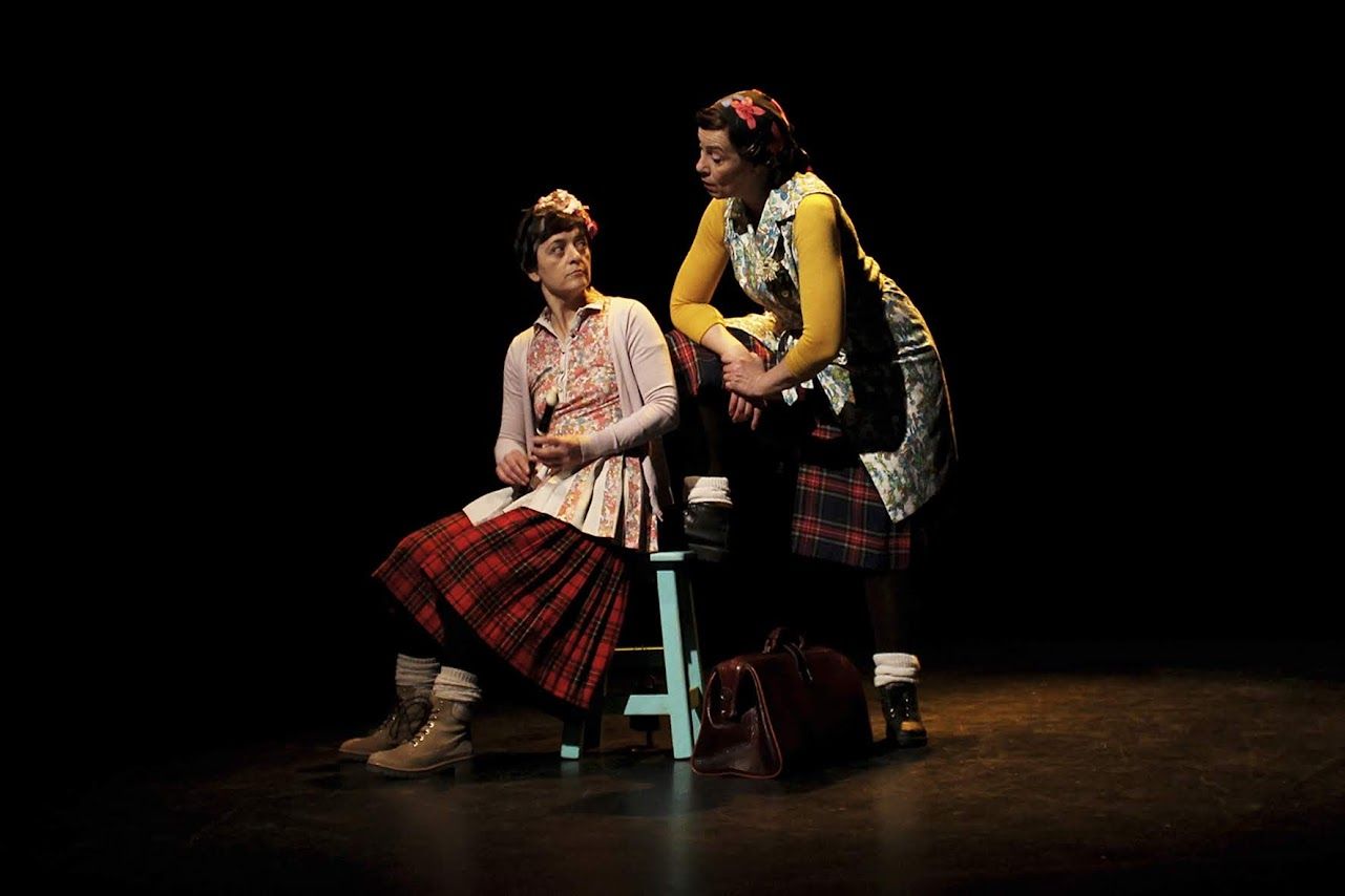 'Benditas. Todo viene del cielo'.