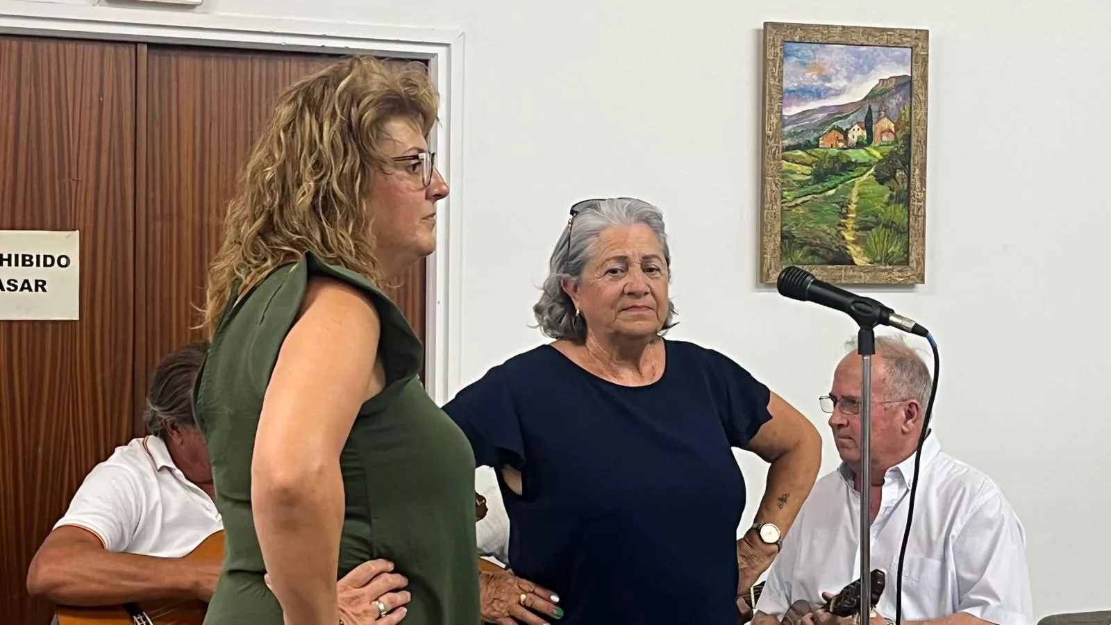 Presentación de mairalesas y homenaje a centenarias en el Barrio de Santiago de Huesca. Foto Mercedes Manterola