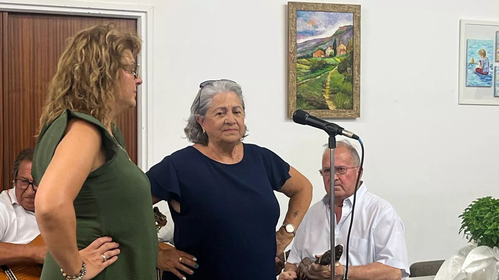 Presentación de mairalesas y homenaje a centenarias en el Barrio de Santiago de Huesca. Foto Mercedes Manterola