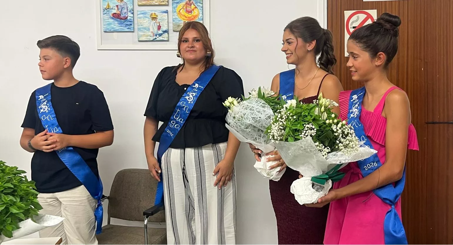 Presentación de mairalesas y homenaje a centenarias en el Barrio de Santiago de Huesca. Foto Mercedes Manterola