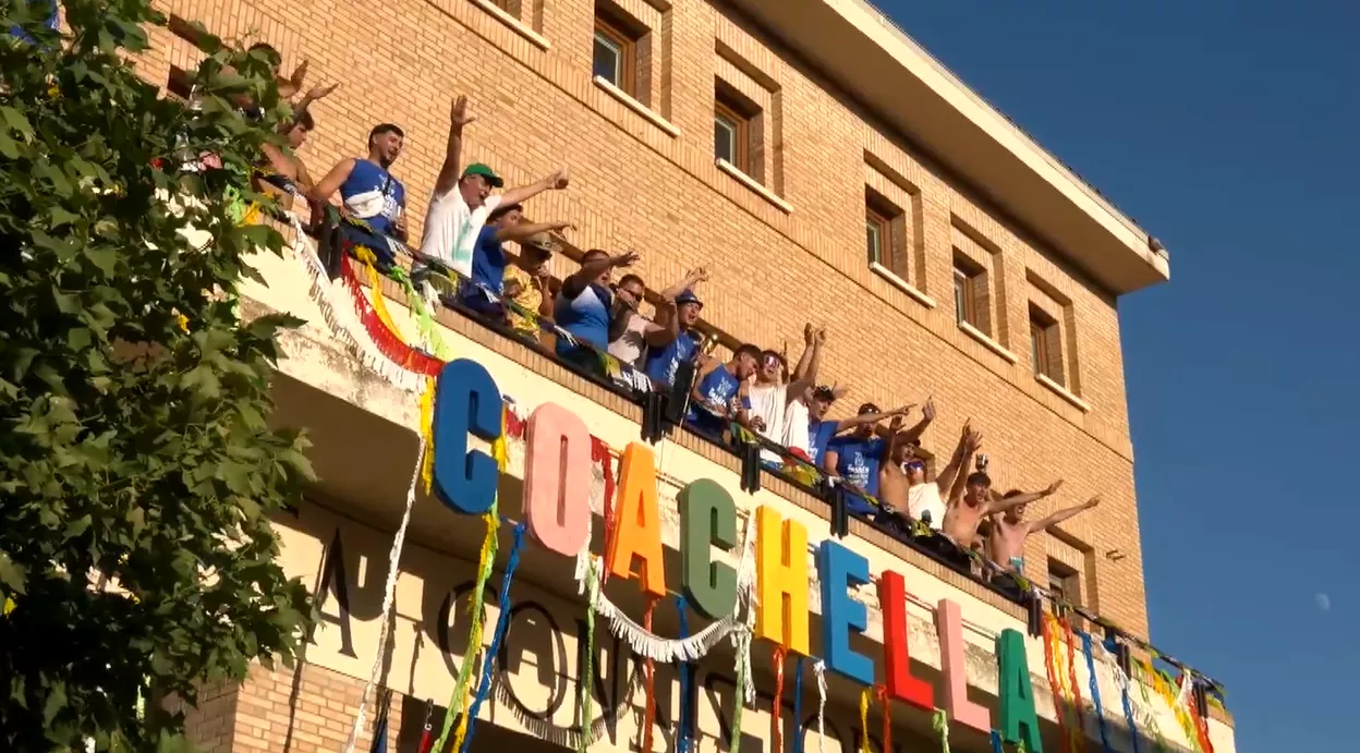 Grañén se entrega a las fiestas tras un chupinazo protagonizado por el Club Deportivo Santiago.
