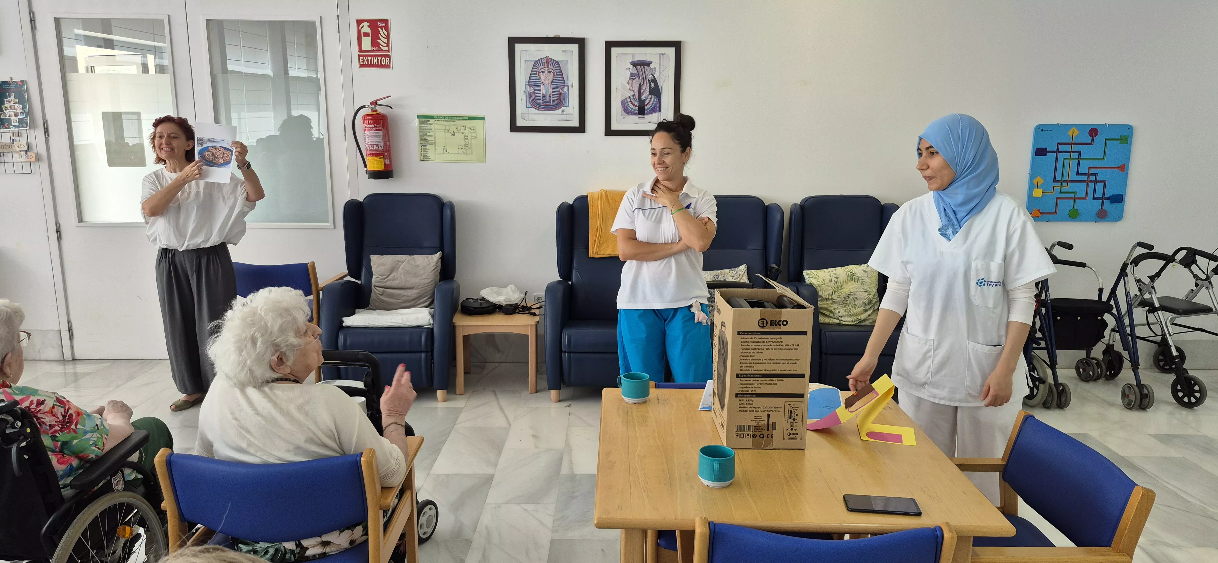 Cuentacuentos de las niñas y niños de la Biblioteca Ramón J. Sender en Casa Aísa. Foto Myriam Martínez