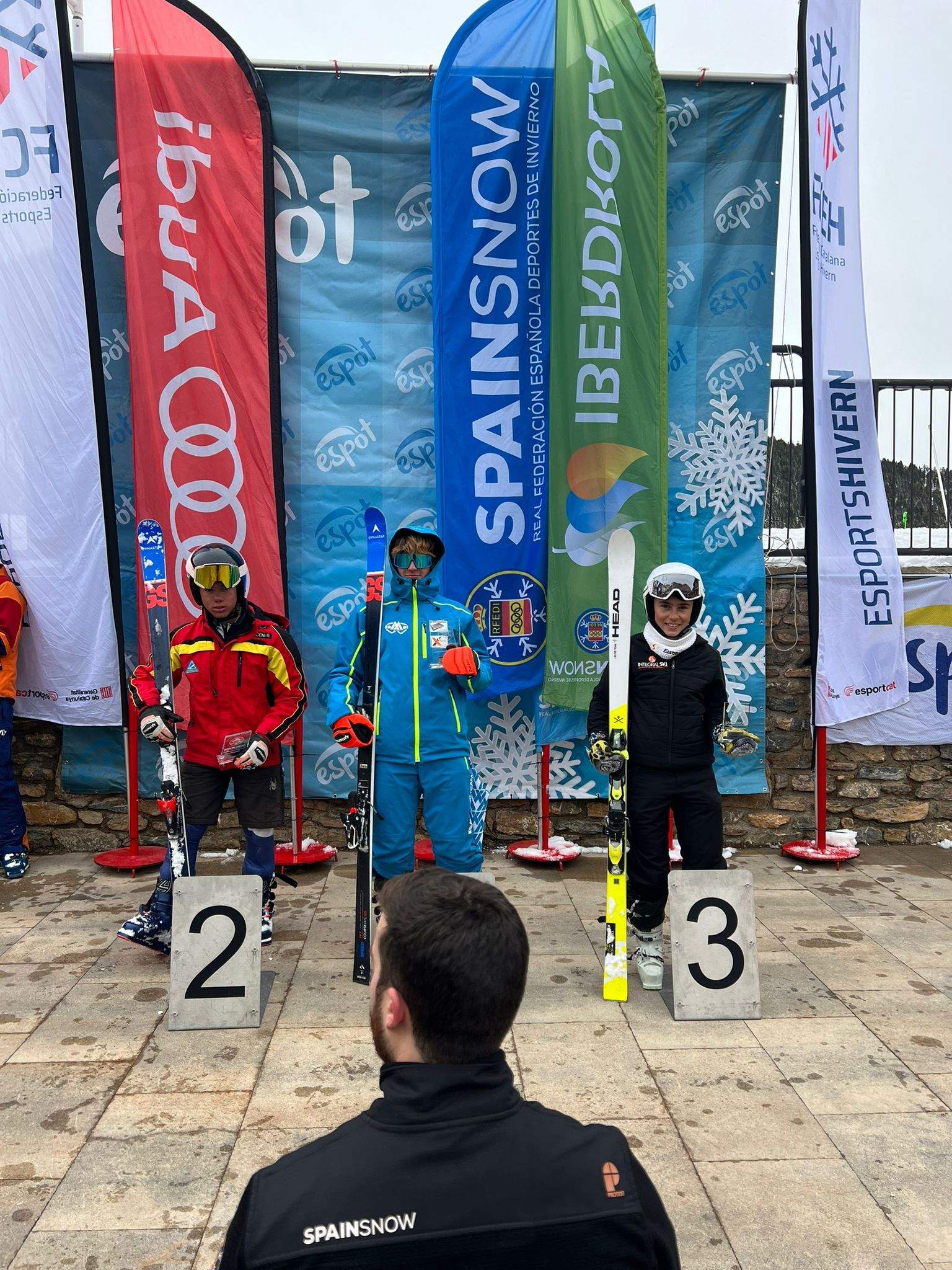 Imágenes de podios del CE Jaca en Espot