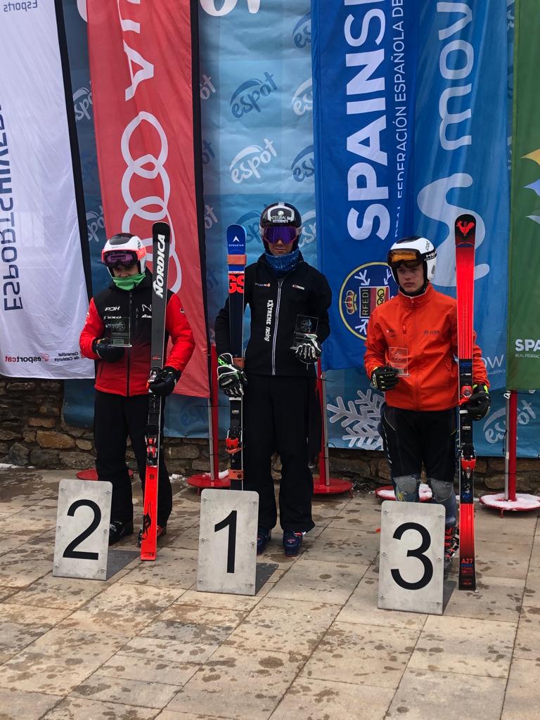 Imágenes de podios del CE Jaca en Espot