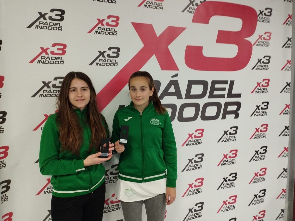 Jara Sarasa y Carmen Meler 