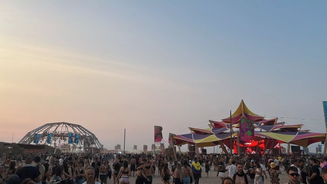 Imagen de este sábado. El Monegros Desert Festival comienza con un récord histórico de participación Imagen de este sábado. El Monegros Desert Festival comienza con un récord histórico de participación