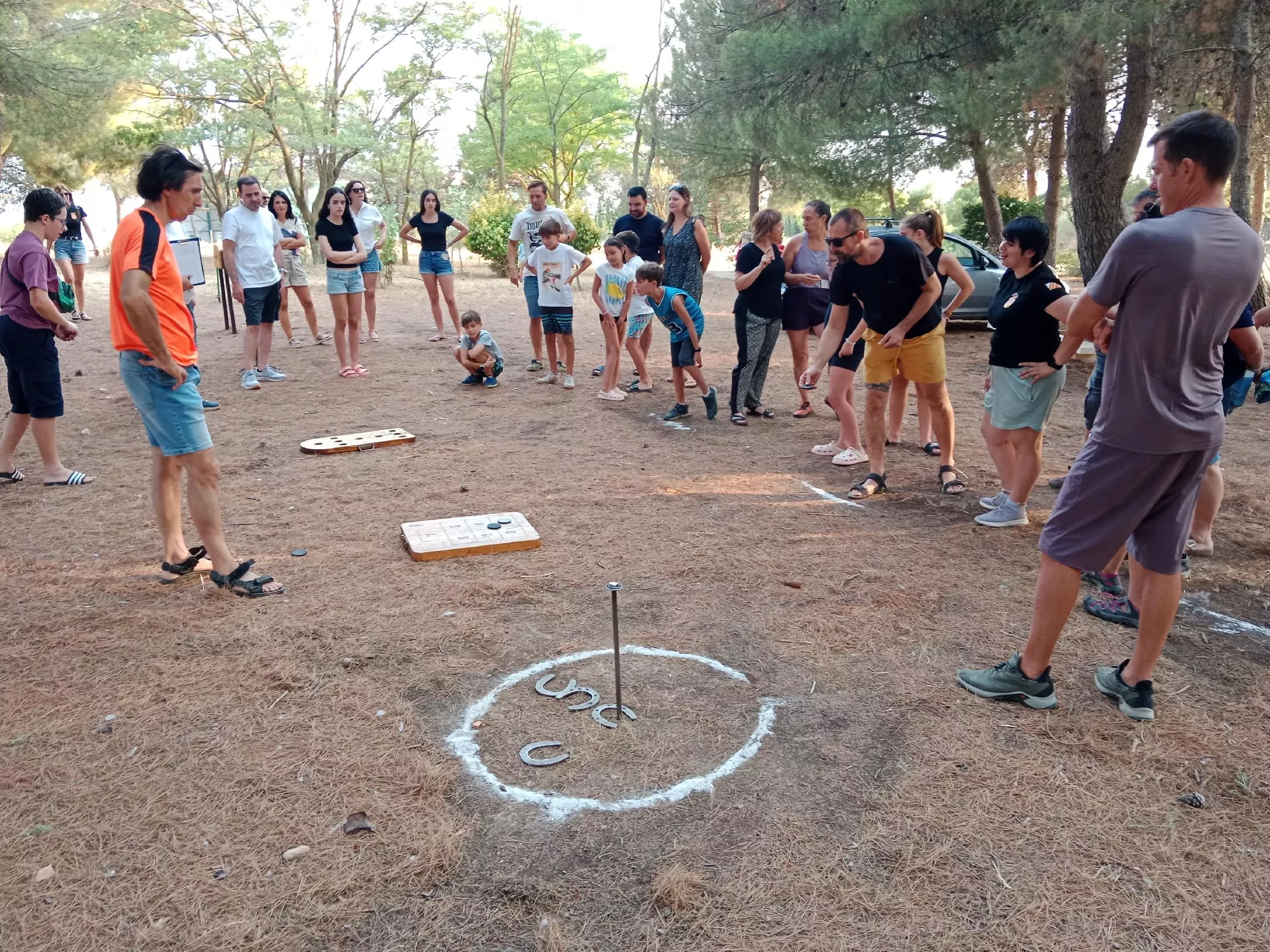 Juegos tradicionales en Quicena, vista de los juegos.