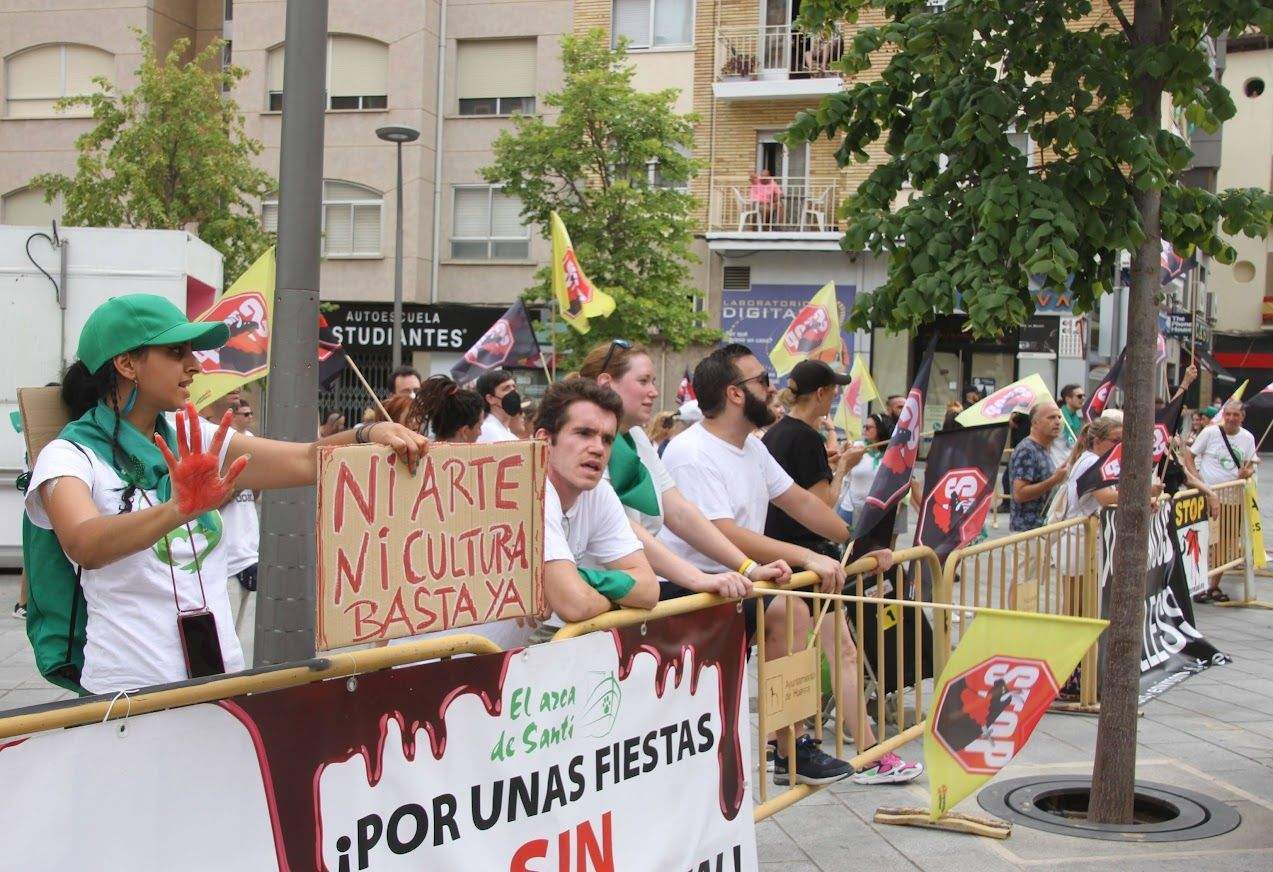 Manifestación antitaurina en San Lorenzo. Foto Carlos Neofato 