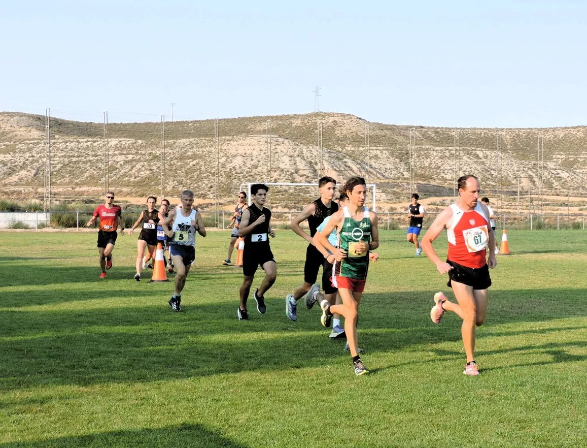 9 Pelotón de cabeza en la carrera Absoluta