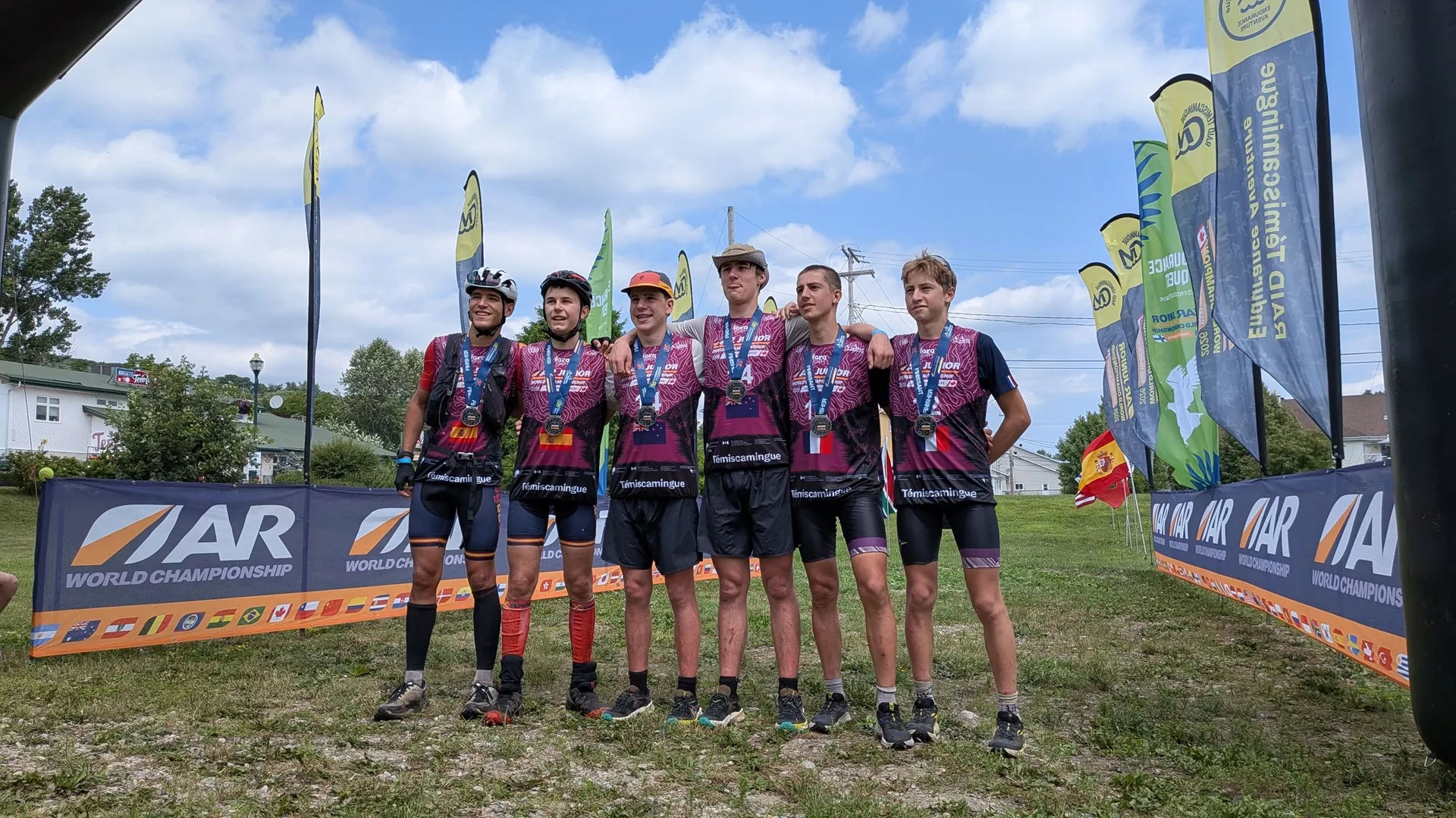 Los tres primeros de U18   Nueva Zelanda   Francia   España