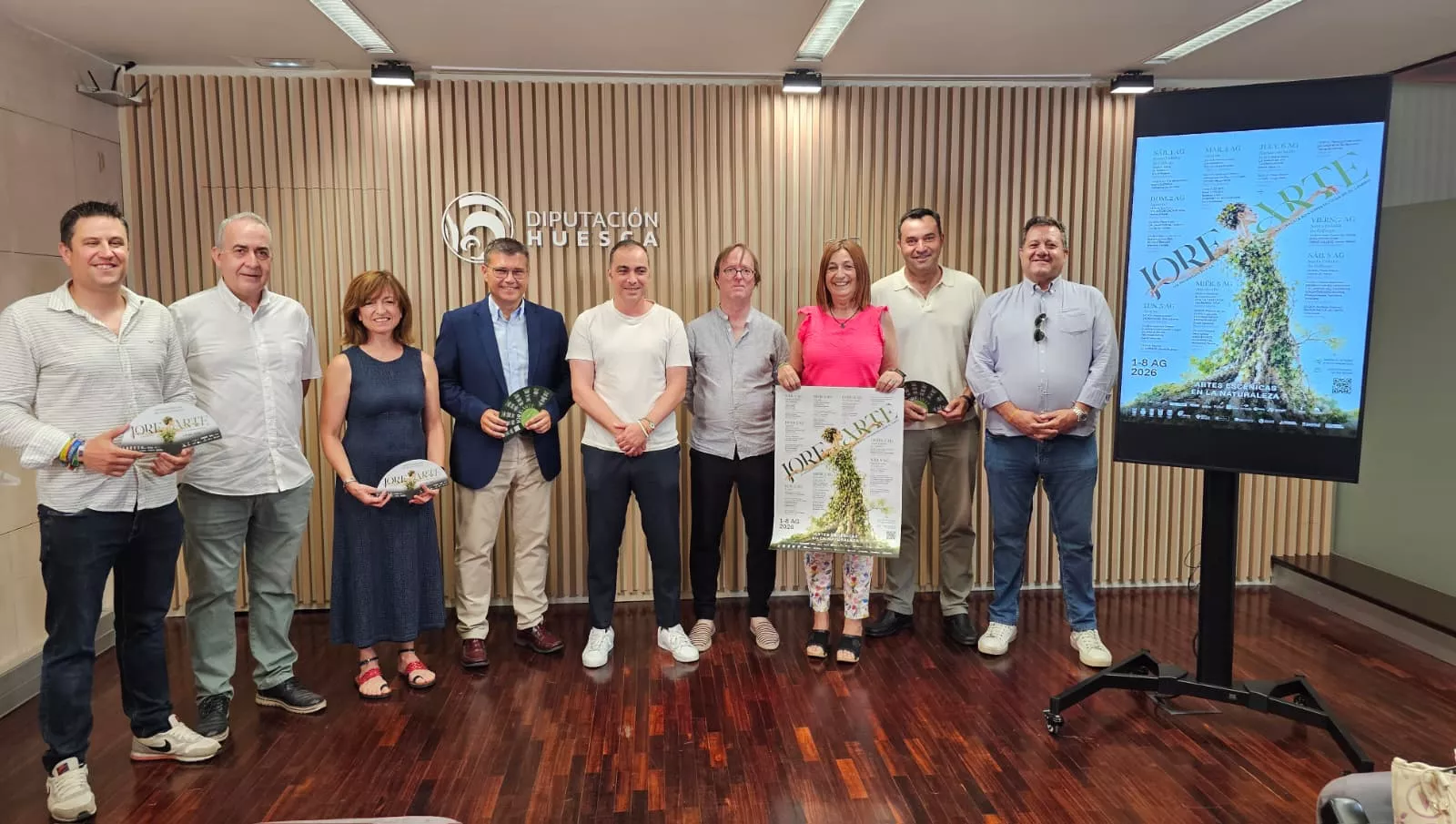 Asistentes a la presentación de Jorearte, que se celebra en la Galliguera con nuevas propuestas.
