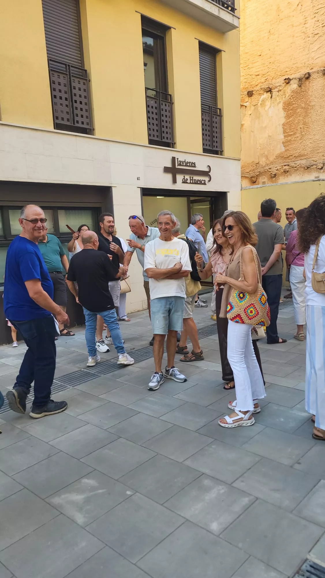 Inauguración del nuevo local del Club de Montaña Javieres en Huesca