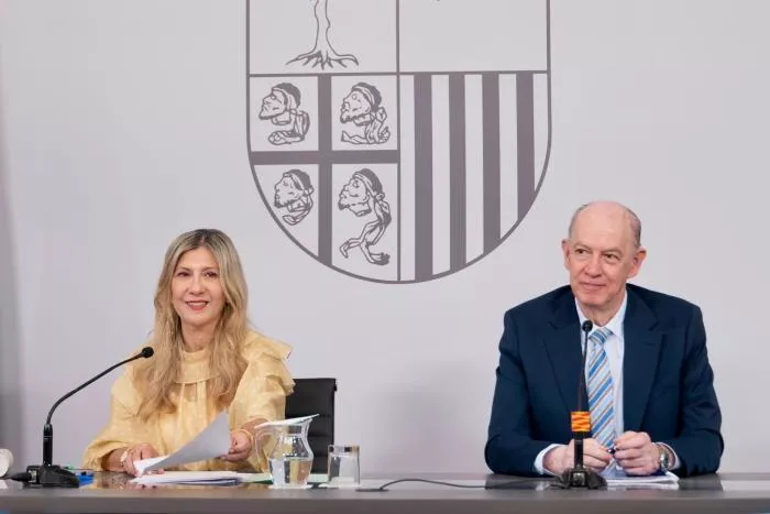 Vaquero y Sanz tras el Consejo de Gobierno que ha aprobado la nueva estructura del Departamento de Sanidad.