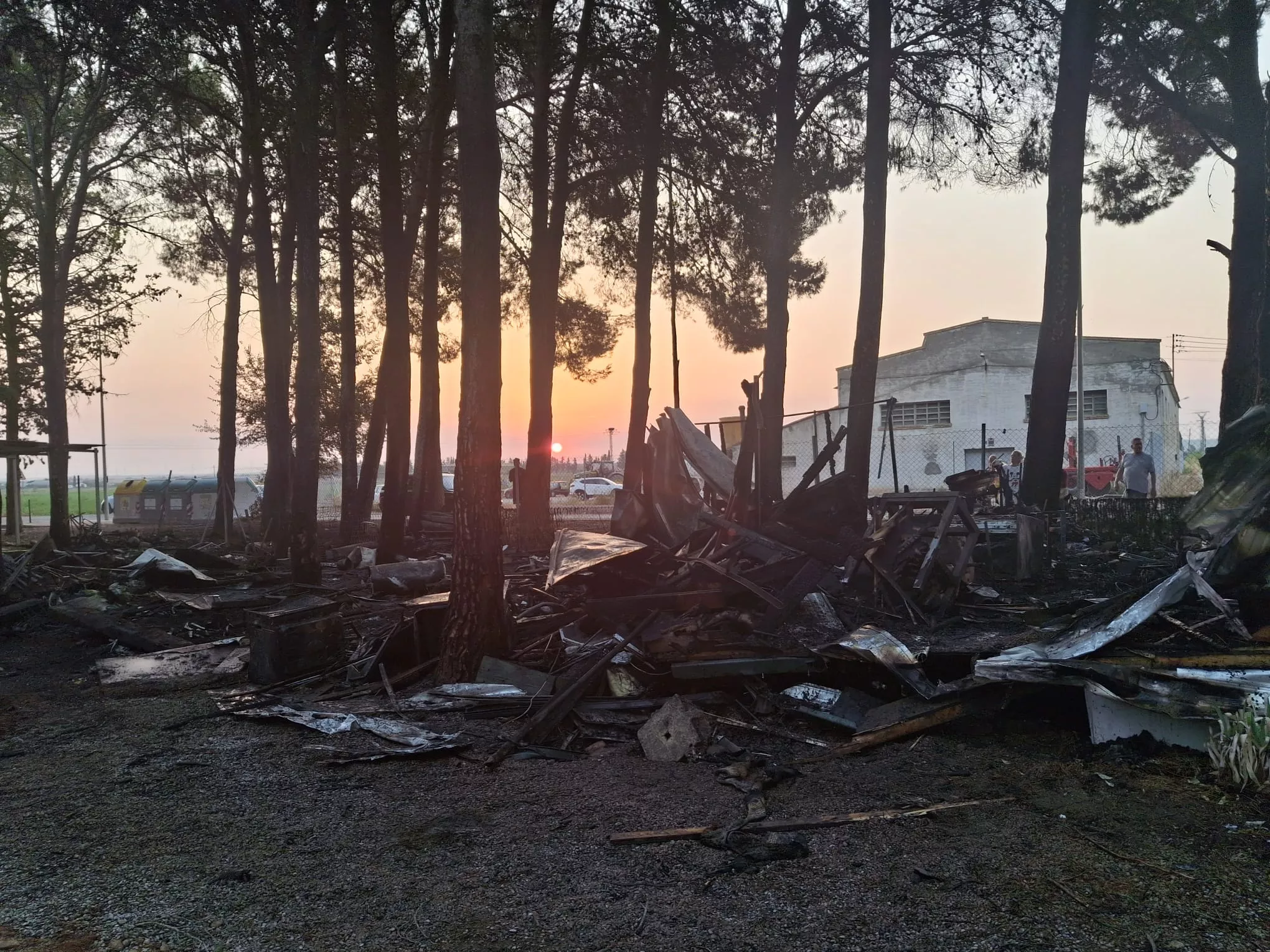 Varias caravanas han ardido en el incendio registrado en el camping de El Temple