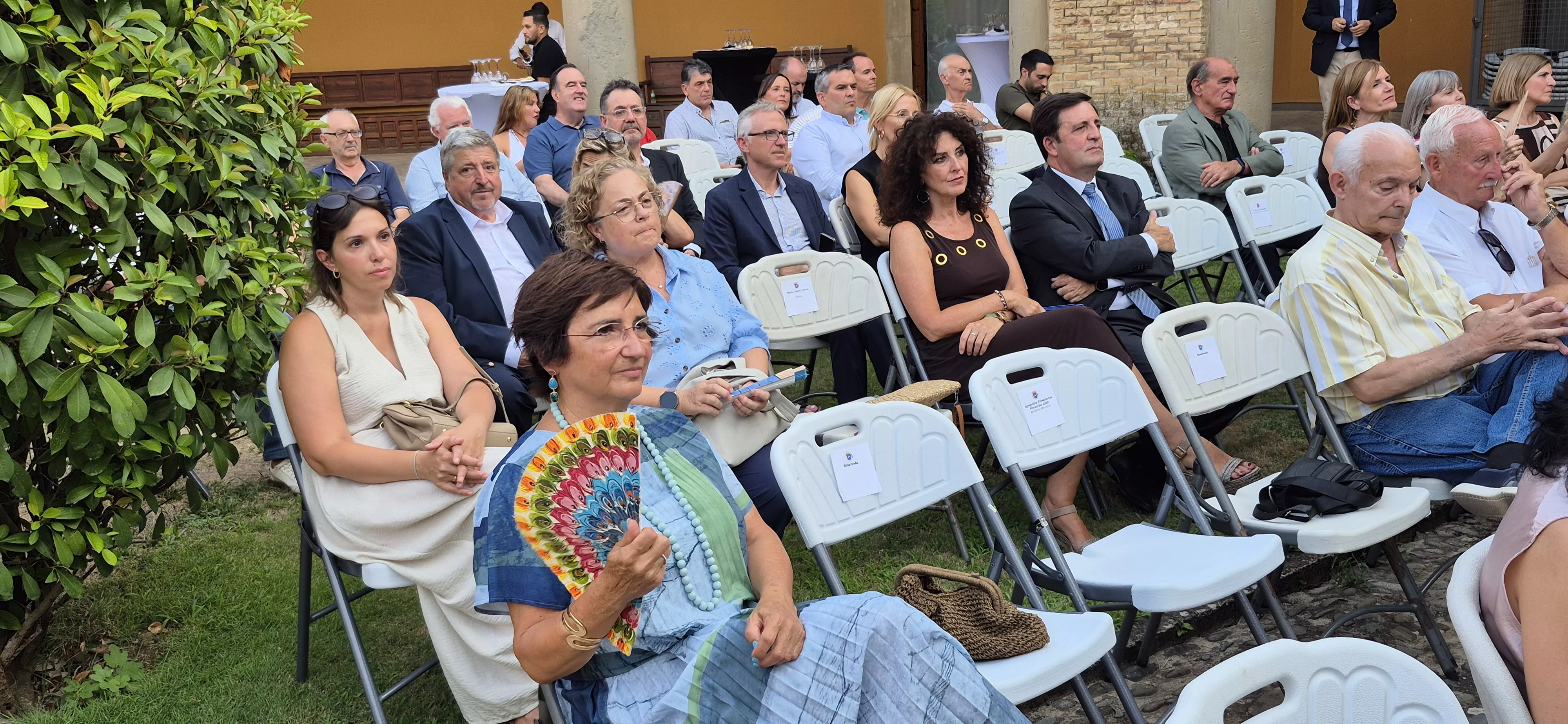 Entrega de la Parrilla de Oro a Ernesto Escar. Foto Myriam Martínez