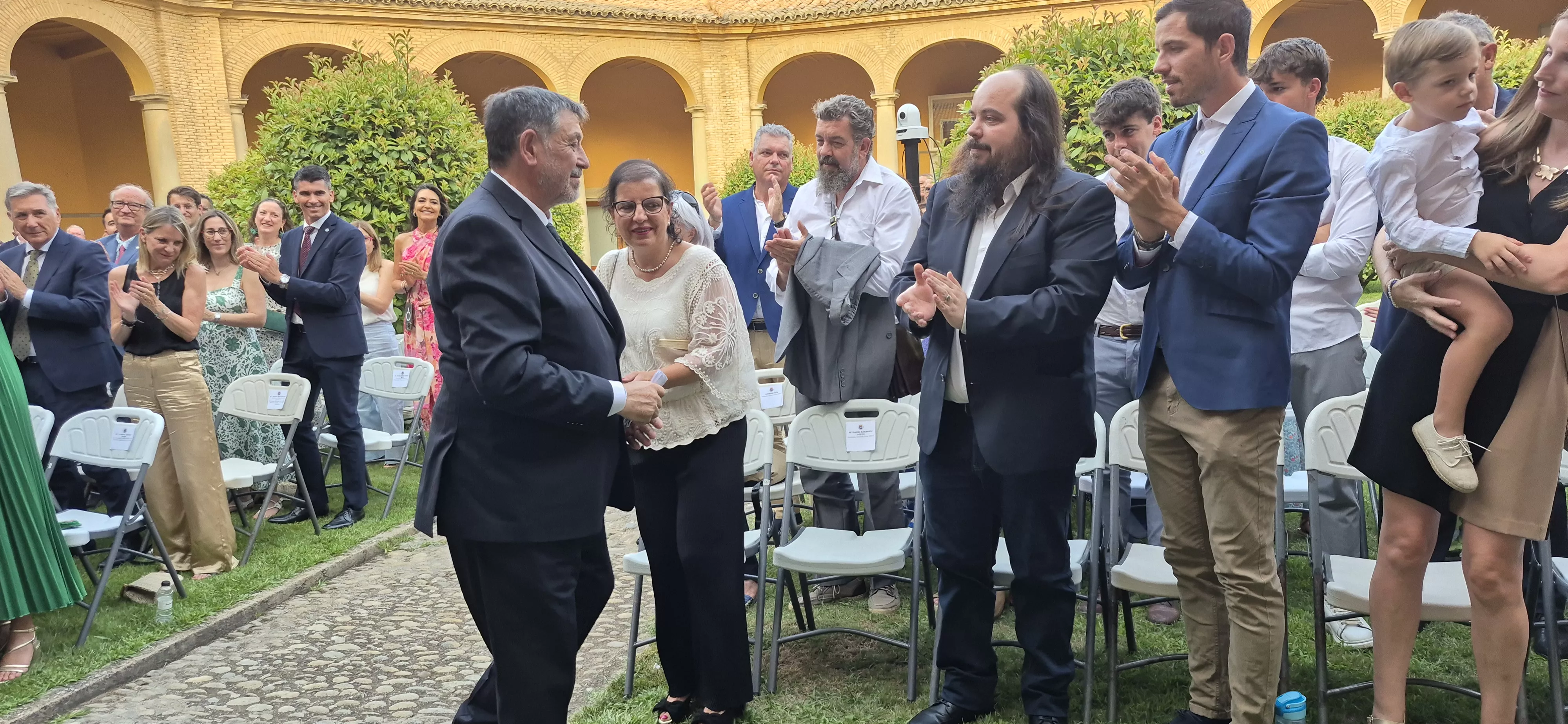 Entrega de la Parrilla de Oro a Ernesto Escar. Foto Myriam Martínez