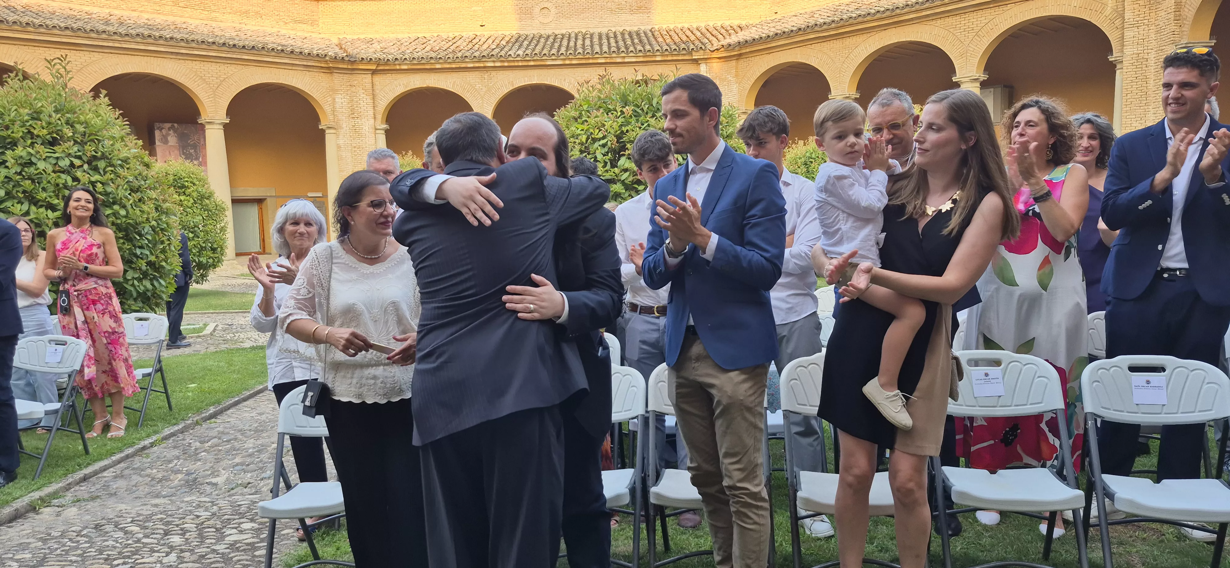 Entrega de la Parrilla de Oro a Ernesto Escar. Foto Myriam Martínez