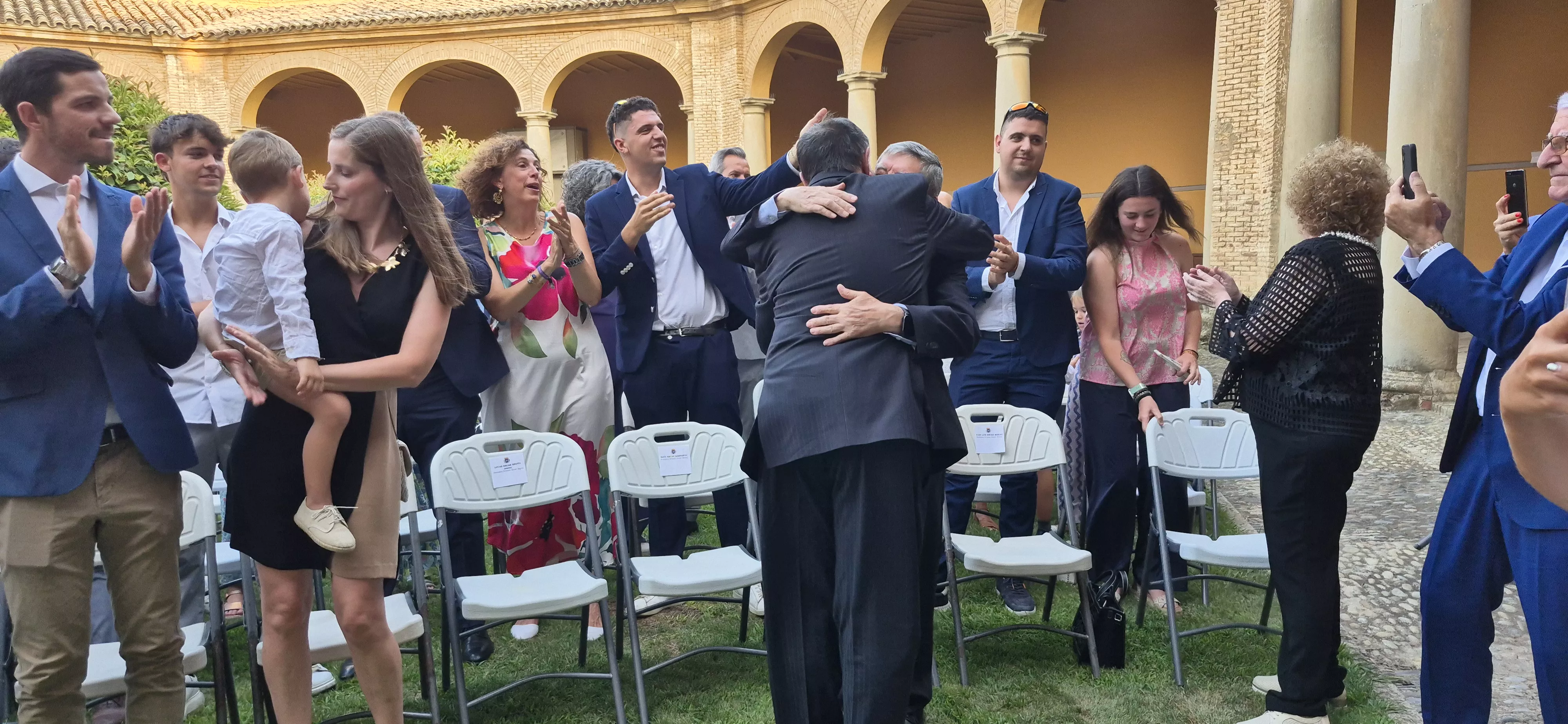 Entrega de la Parrilla de Oro a Ernesto Escar. Foto Myriam Martínez
